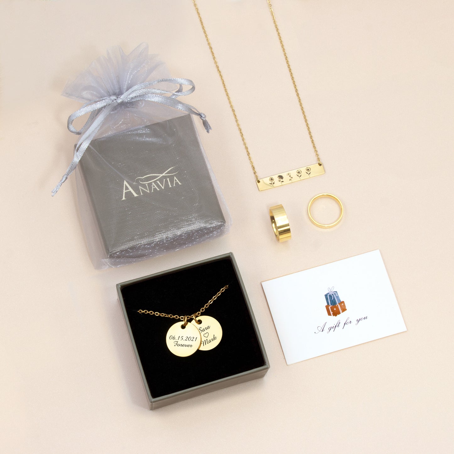 Personalized Round Charm Chain Bracelet