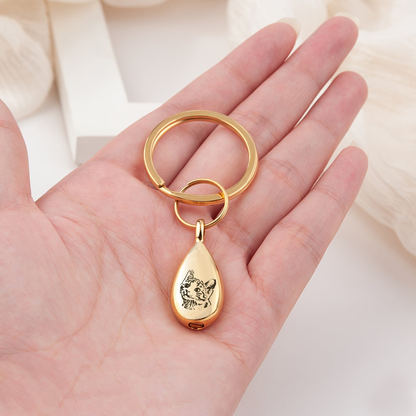 Teardrop Pet Portrait Memorial Ashes Holder Key Chain