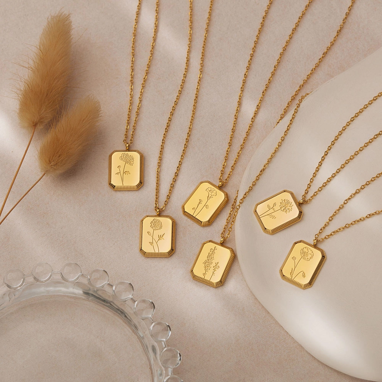 "To an Amazing New Mom" Rectangle Birth Flower Necklace