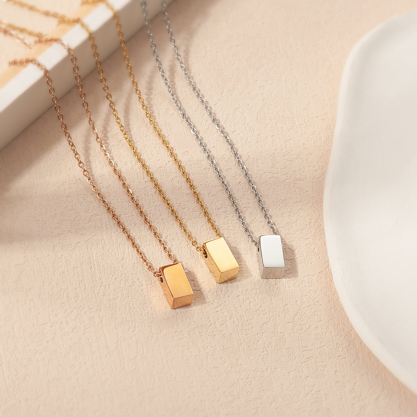 I Love Mom Cube Necklace Gift Set