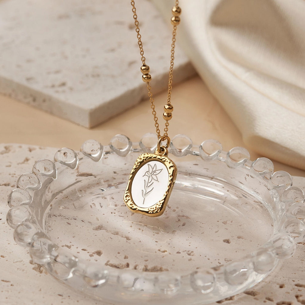 "I Love You Mom" Vintage Mirror Birth Flower Necklace