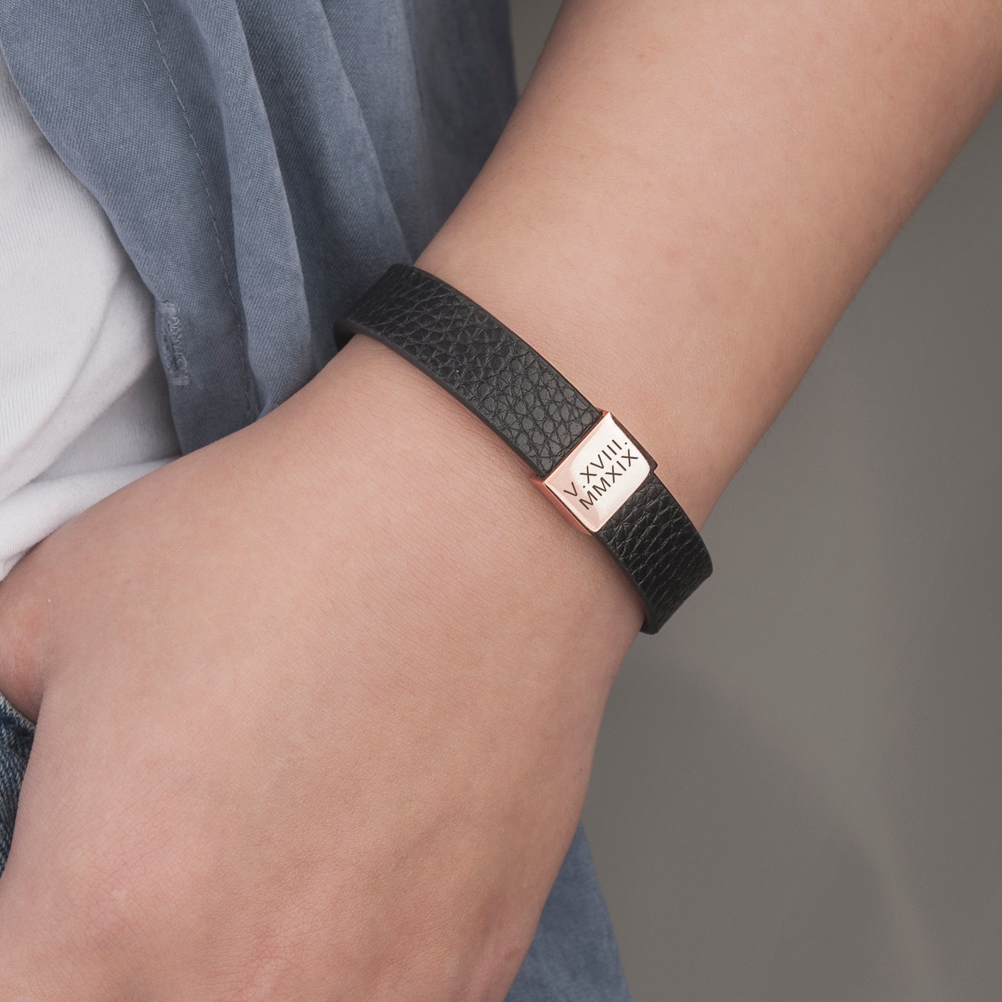 Men's Leather Engravable Bracelet