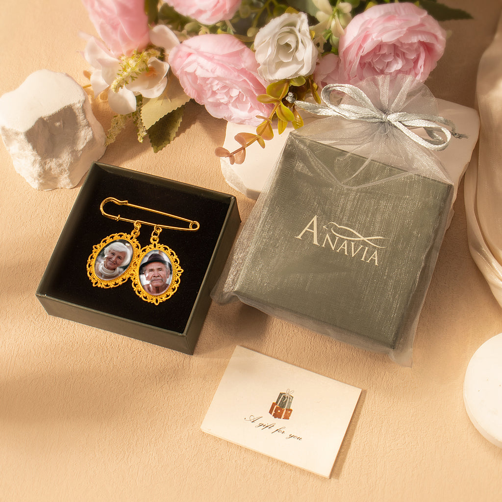 Horizontal Oval Wedding Photo Brooch Pin