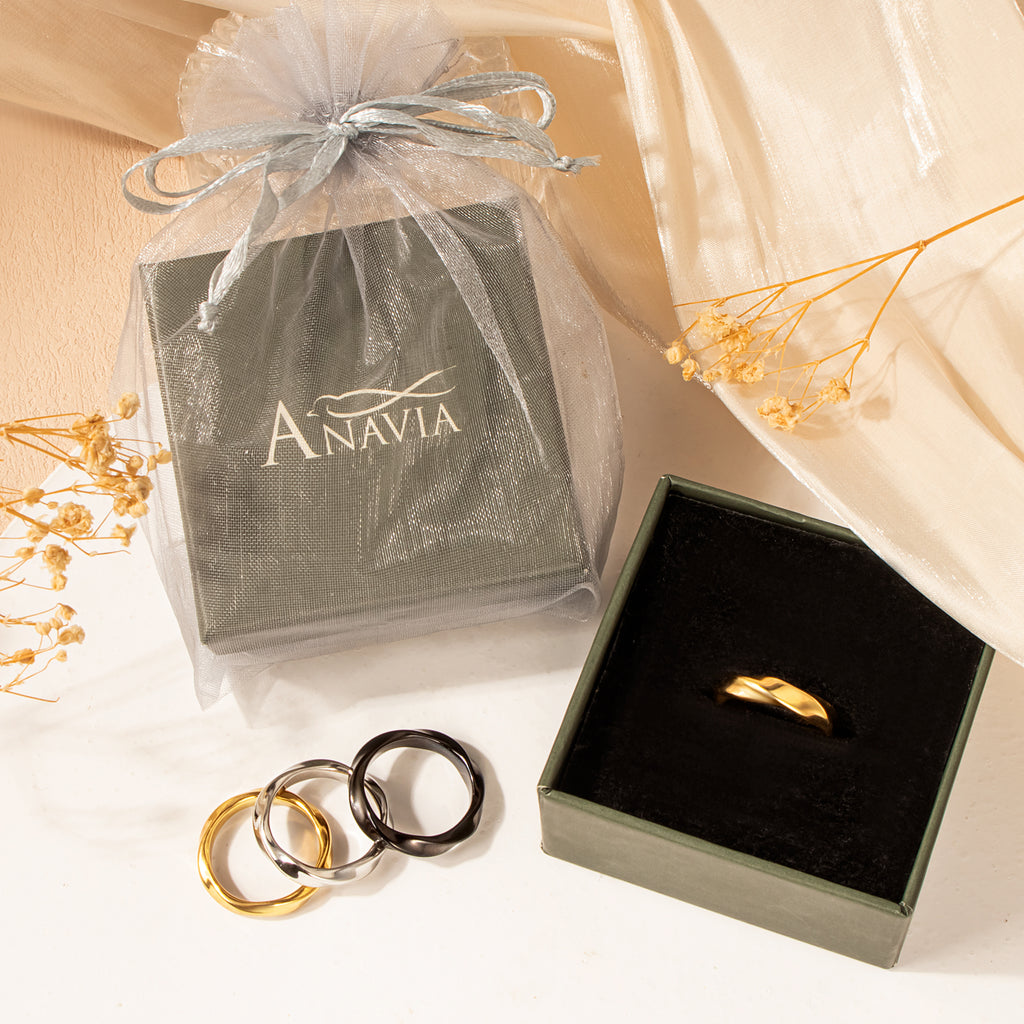 Personalized Twisted Ring