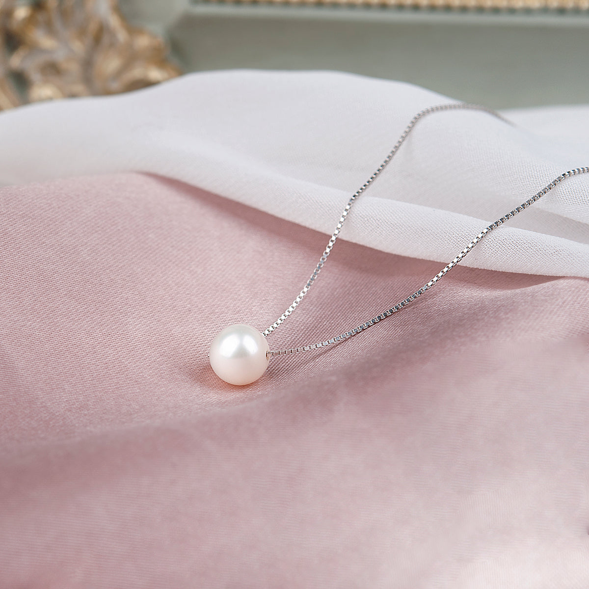 Custom Pearl Necklace with White Floral Card Necklace