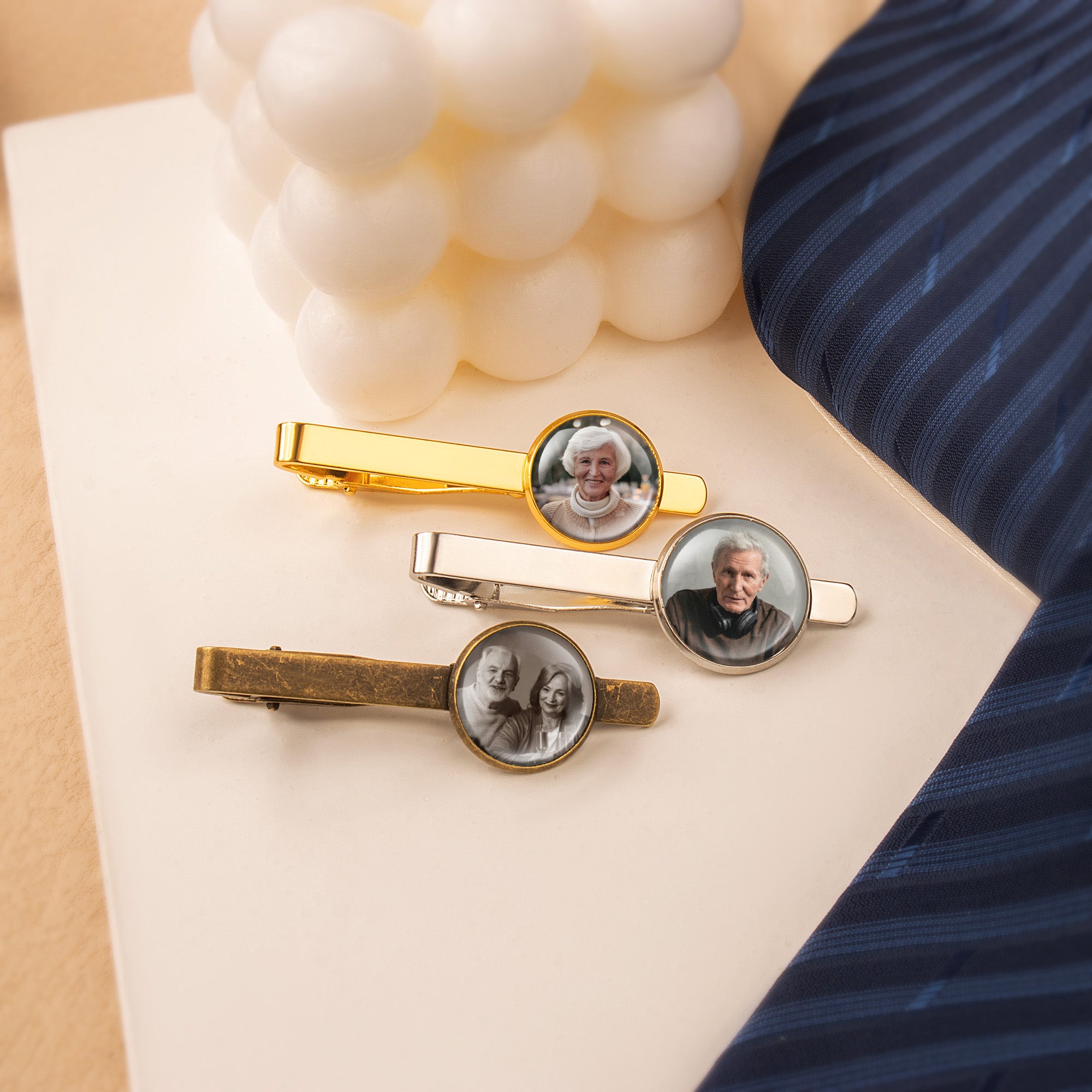 Round Memorial Tie Clip with Glass Dome Cab