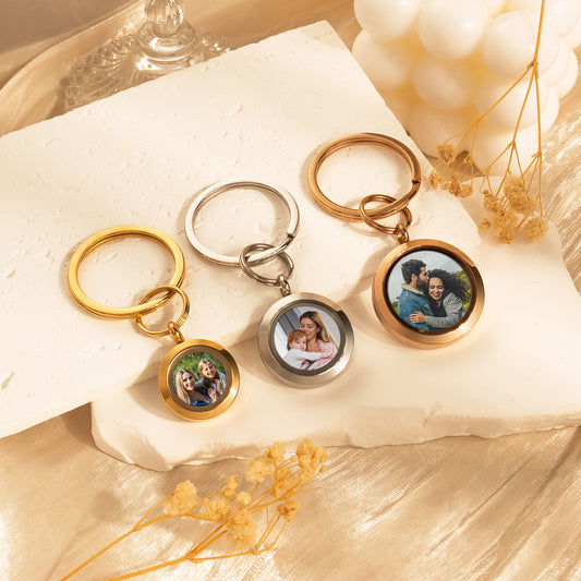 Round Photo Locket Keychain