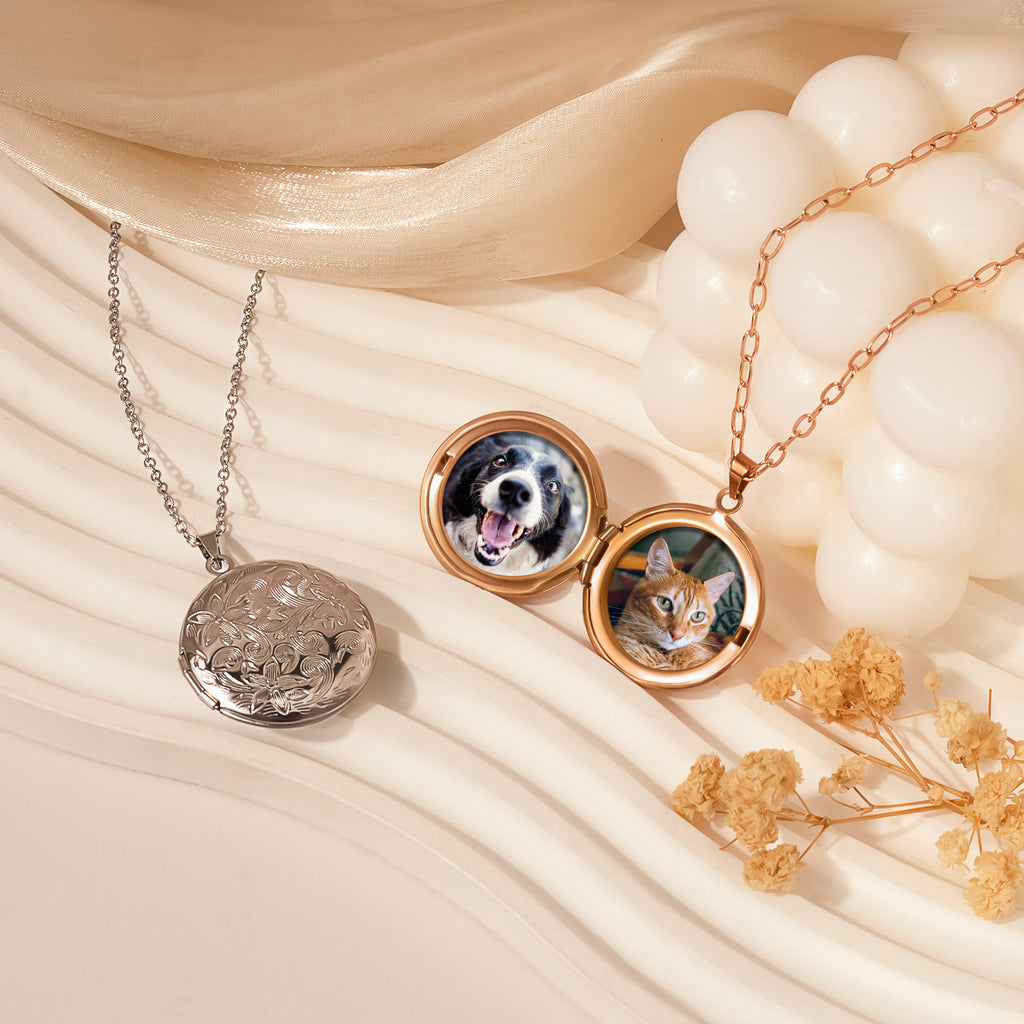 Victorian Flourish Round Photo Locket