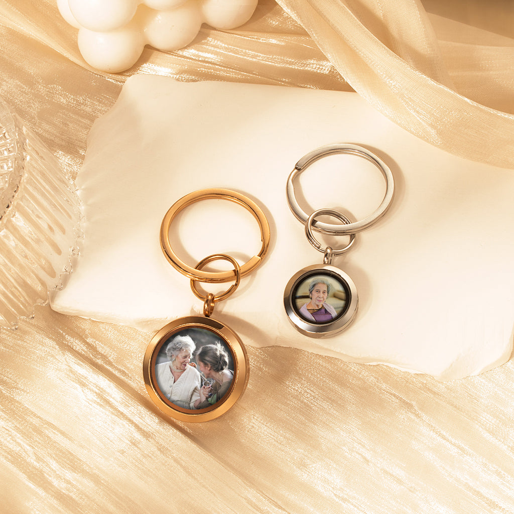 Round Photo Locket Memorial Keychain