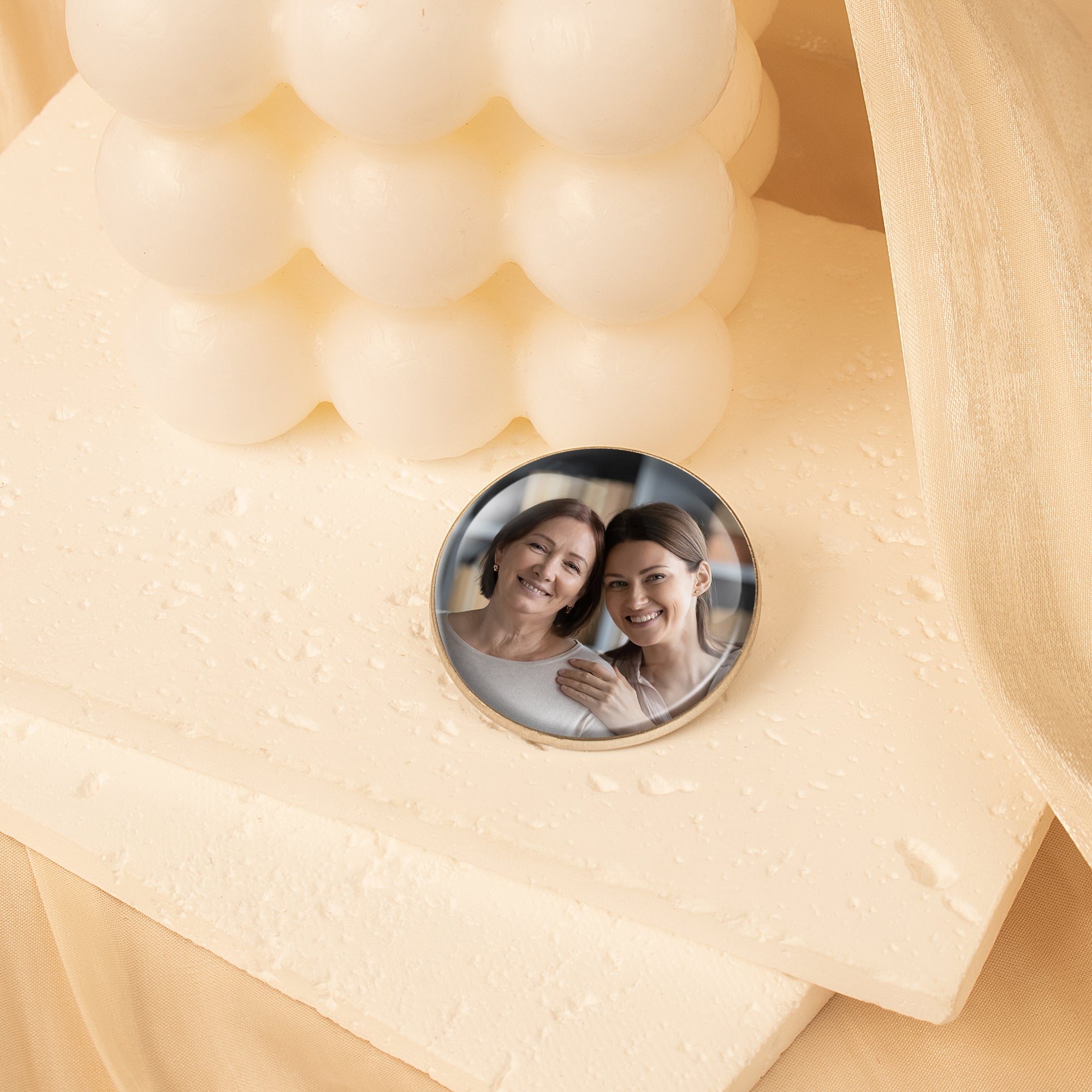 Custom Round Photo Pin