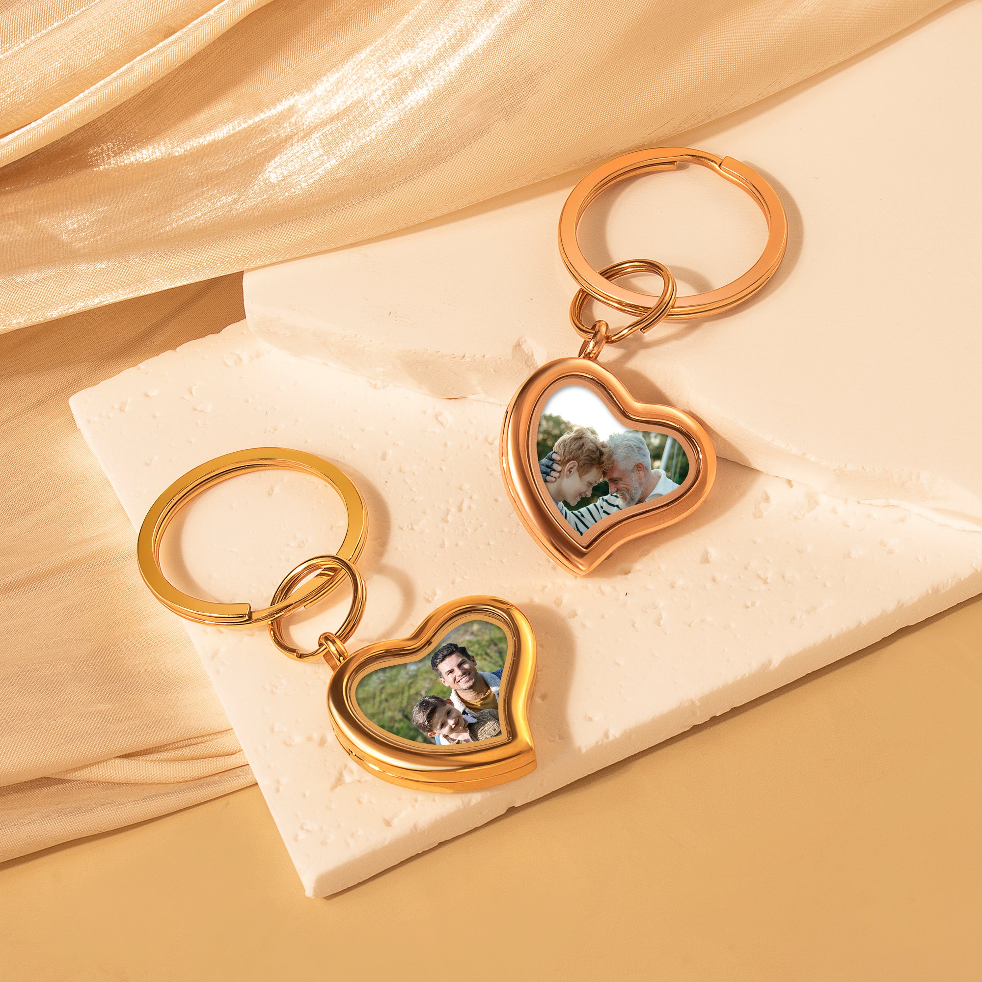 Custrom Sideways Heart Photo Locket Keychain