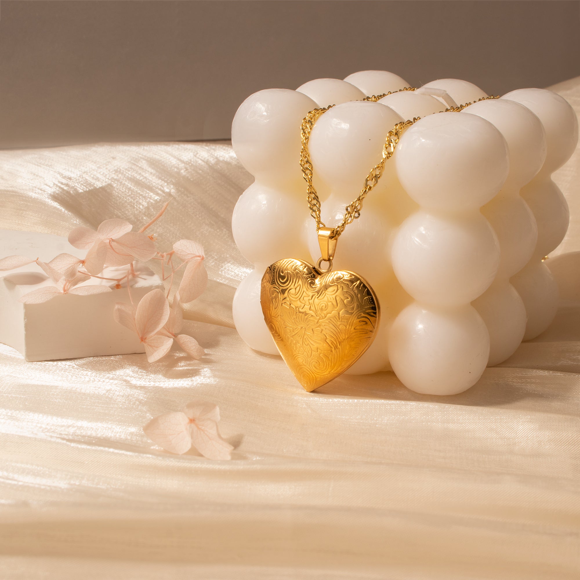 Wave Pet Photo Heart Locket