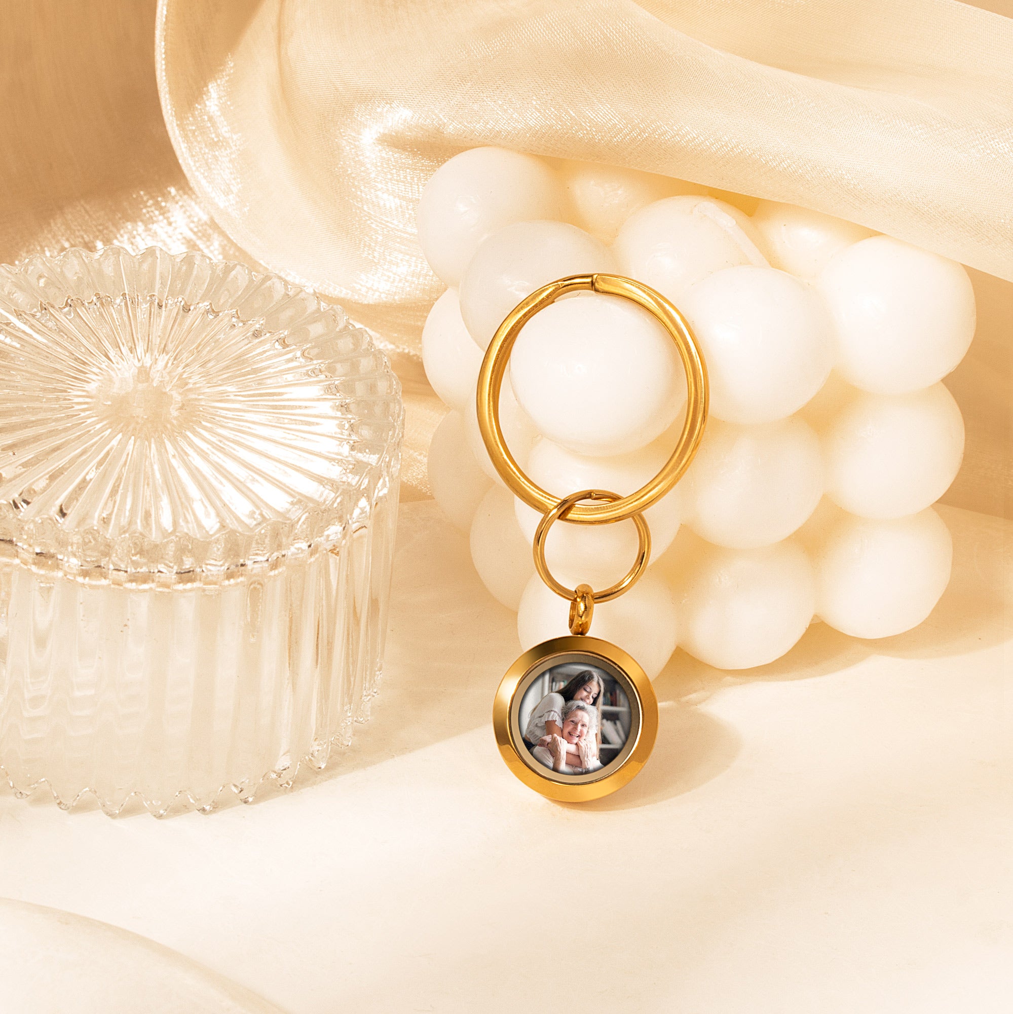 Round Photo Locket Memorial Keychain