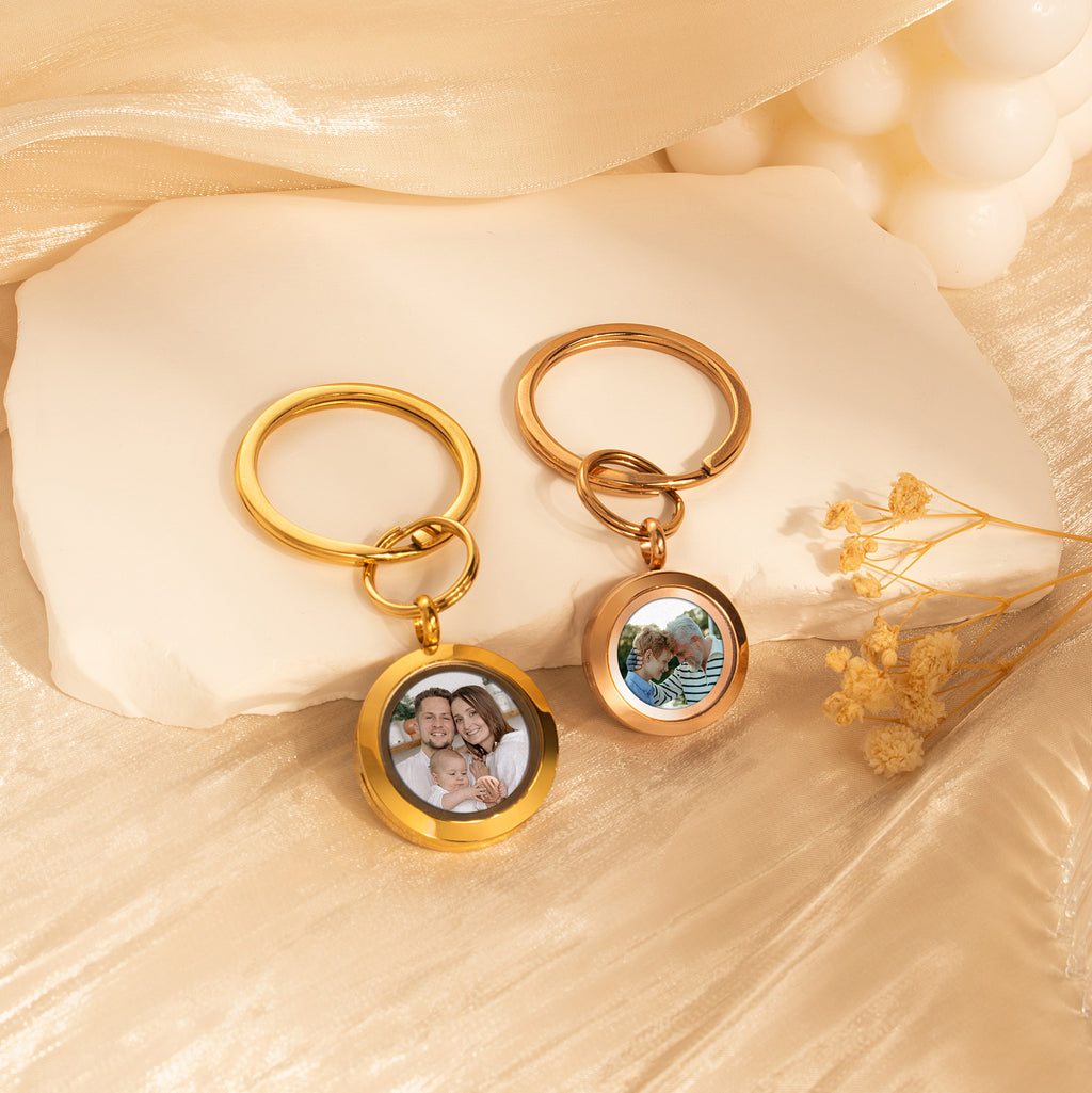 Round Photo Locket Keychain
