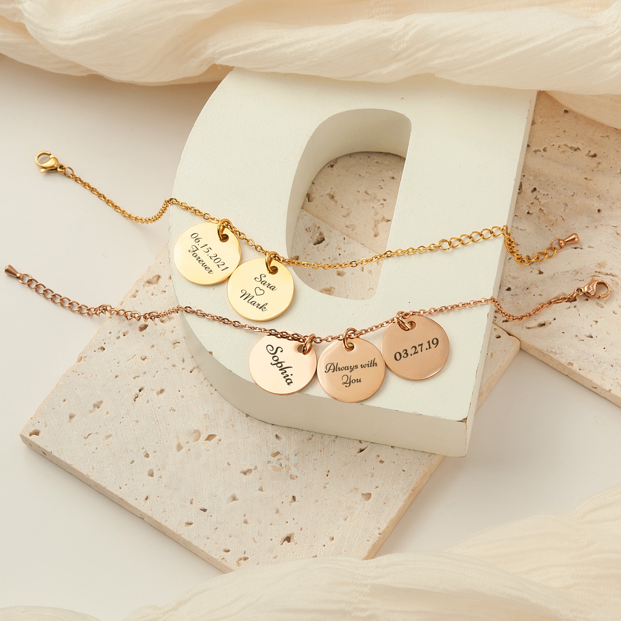 Personalized Round Charm Chain Bracelet