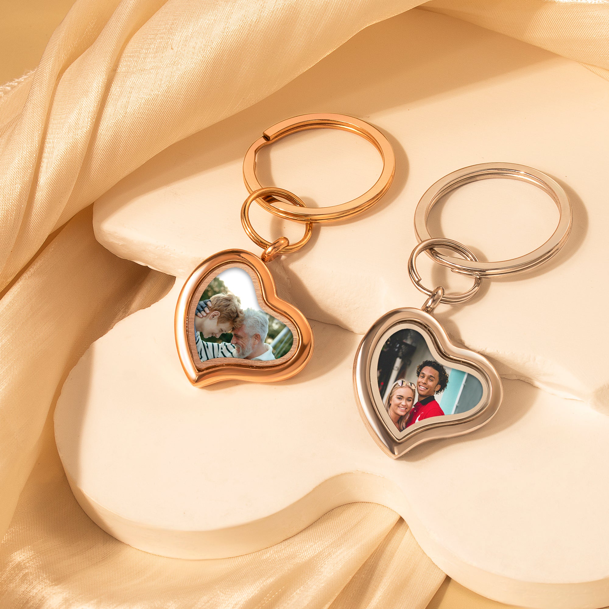 Custrom Sideways Heart Photo Locket Keychain