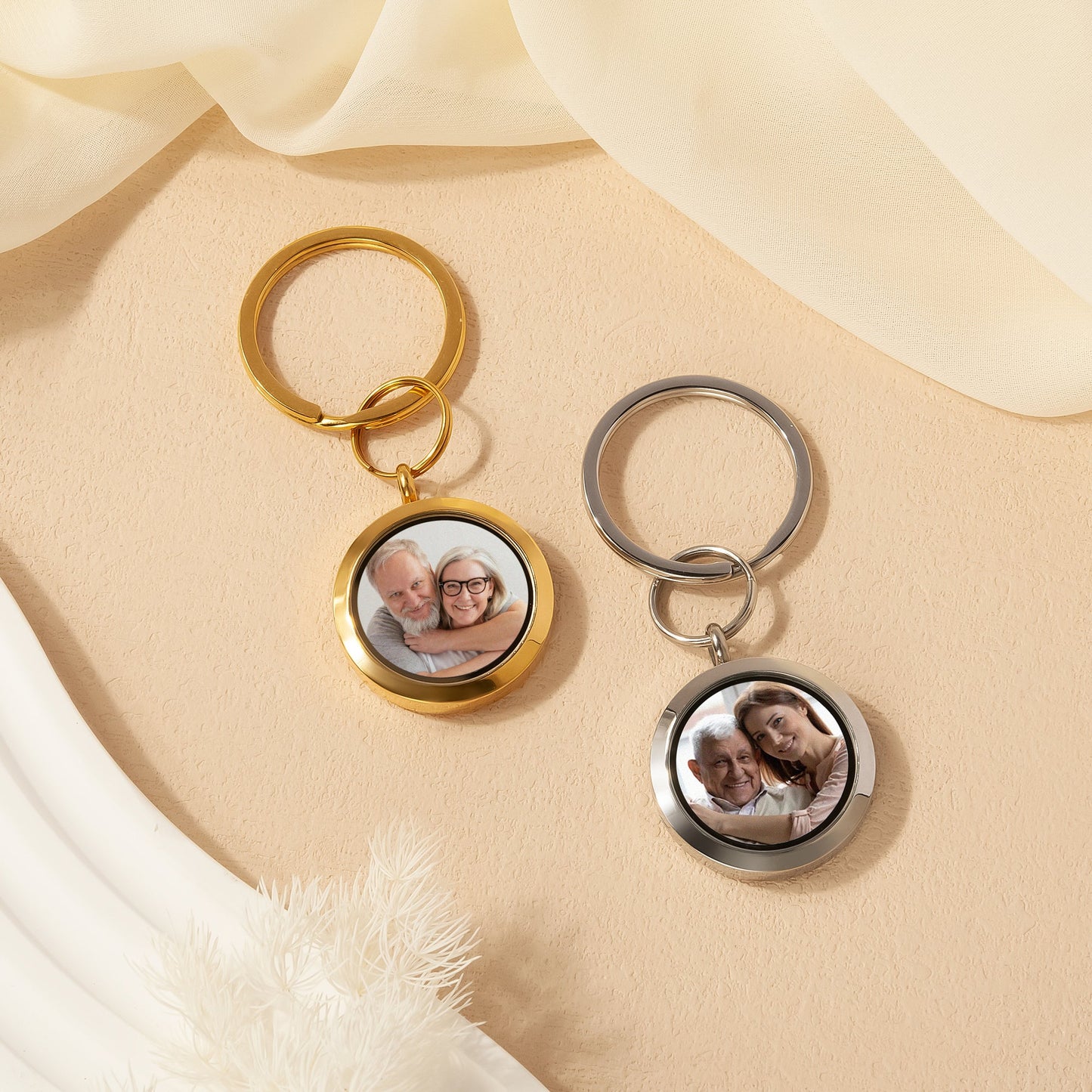 Pet Memorial Photo Locket Key Chain