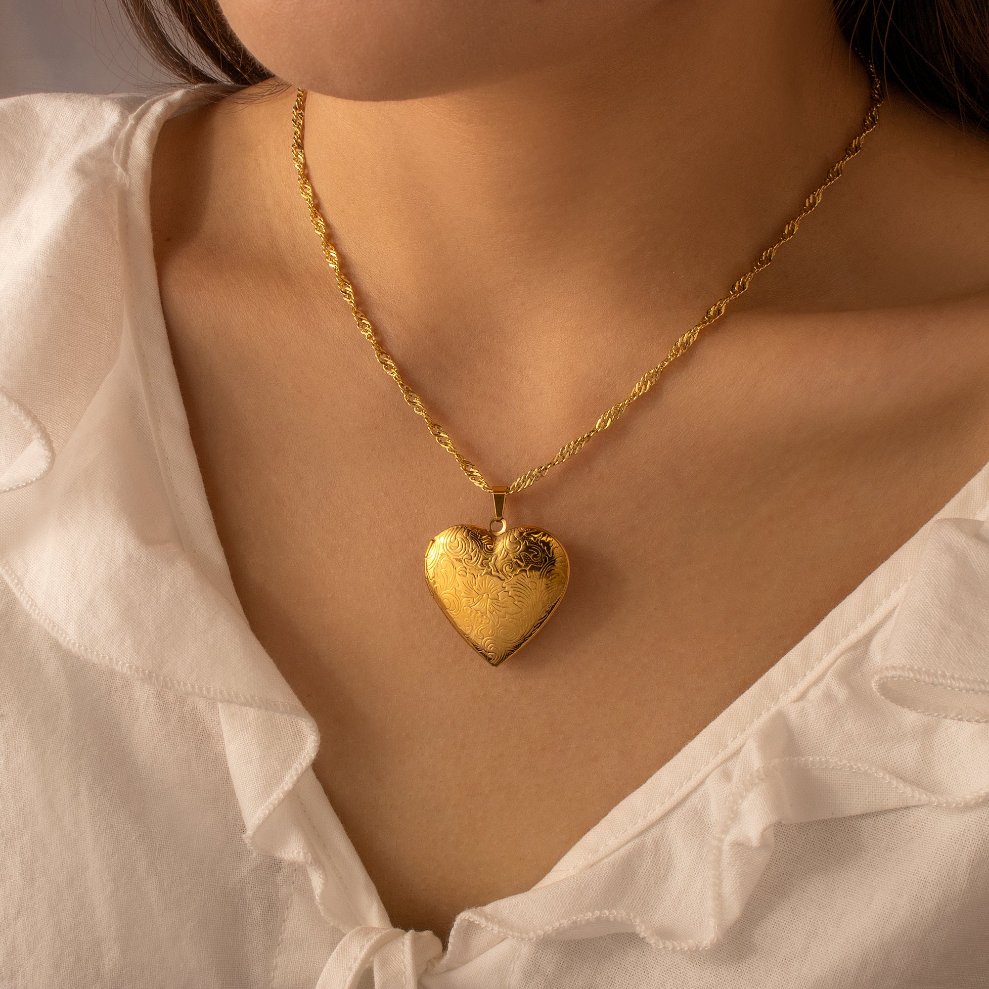 Wave Pet Photo Heart Locket