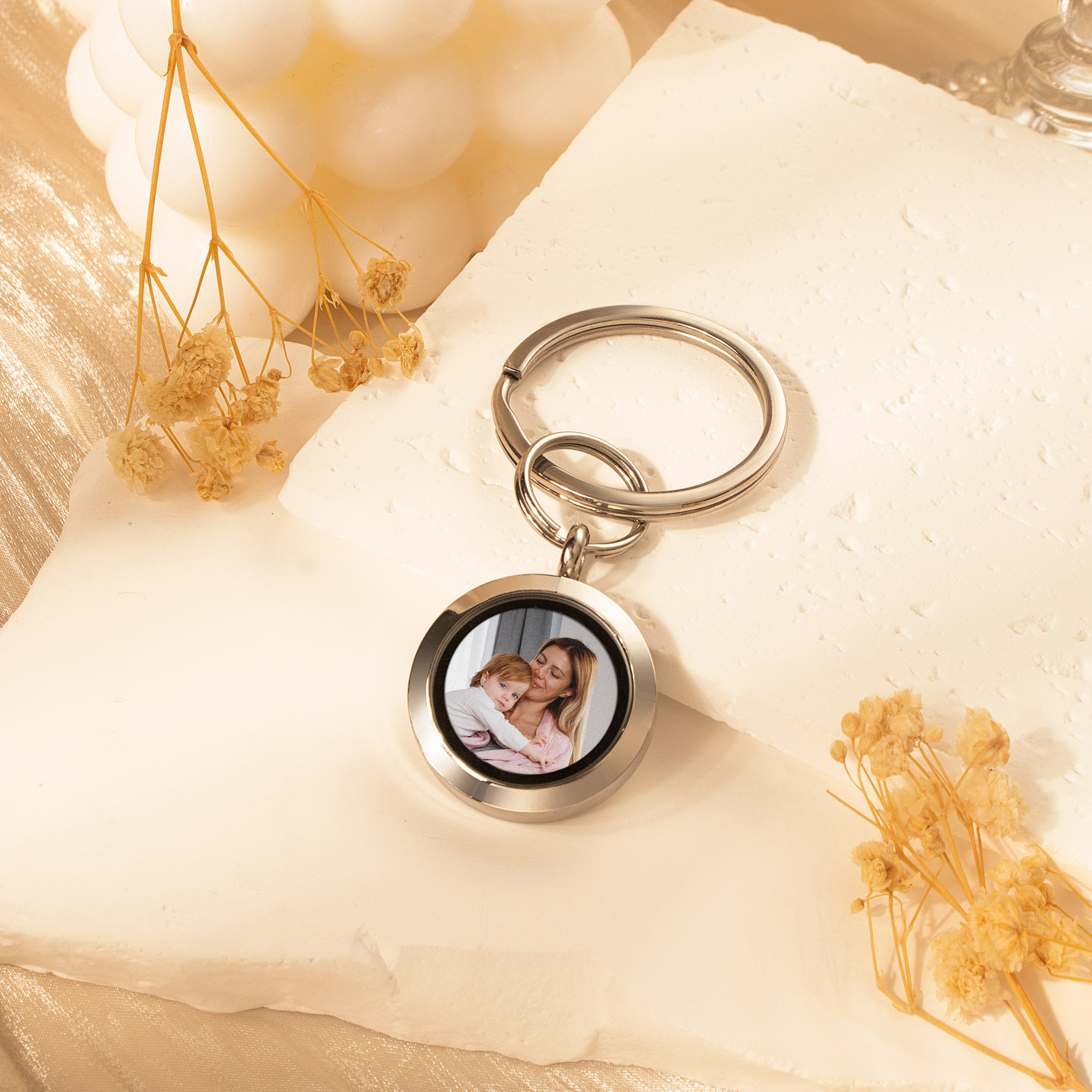 Round Photo Locket Keychain