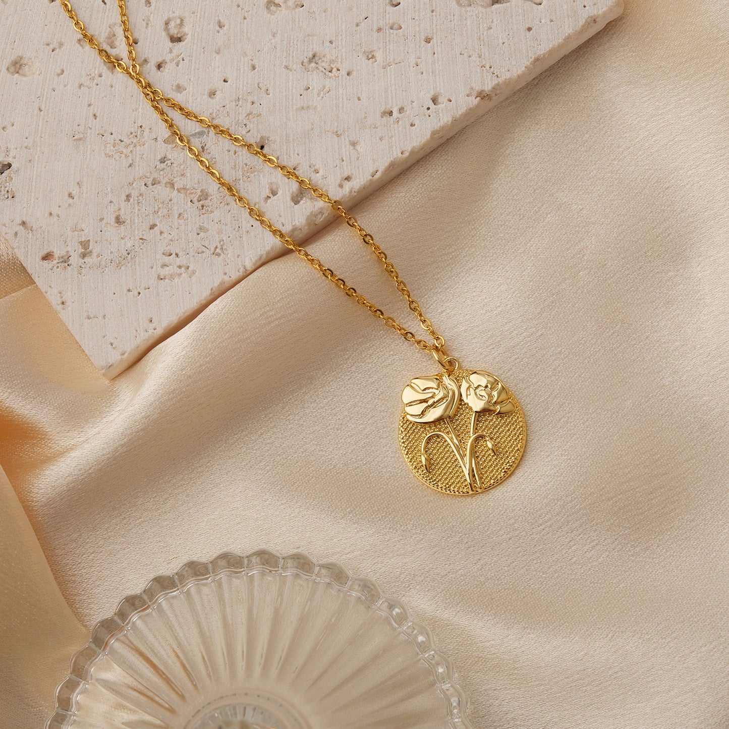 To an Amazing New Mom Embossed 3D Birth Flower Necklace