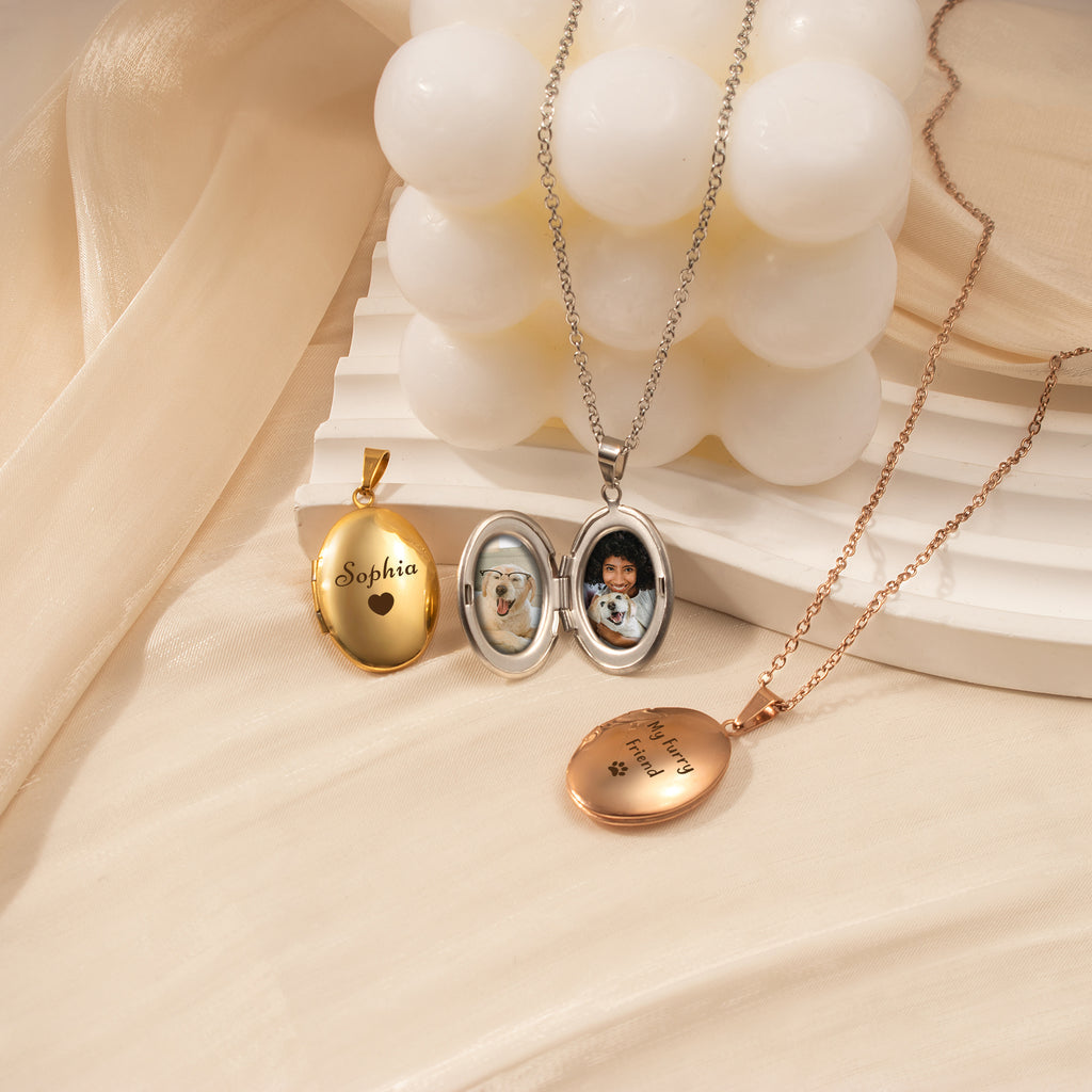 Oval Photo Locket Necklace