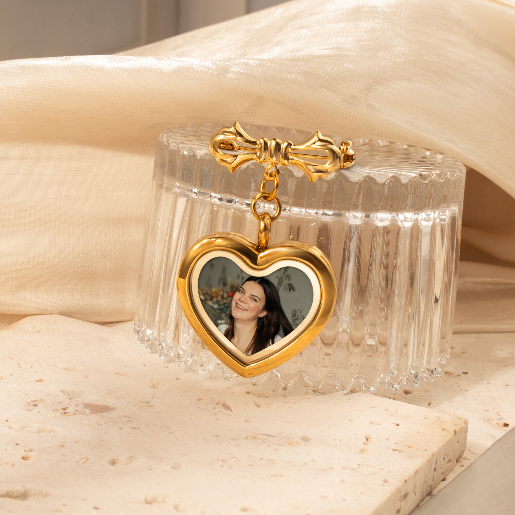 Glass Heart Wedding Photo Locket Brooch Pin