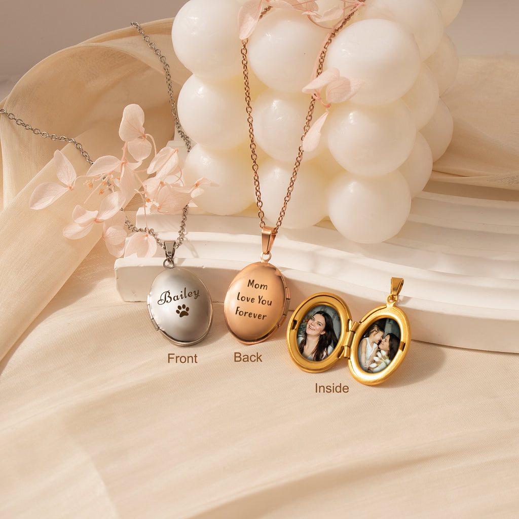 Oval Photo Locket Necklace
