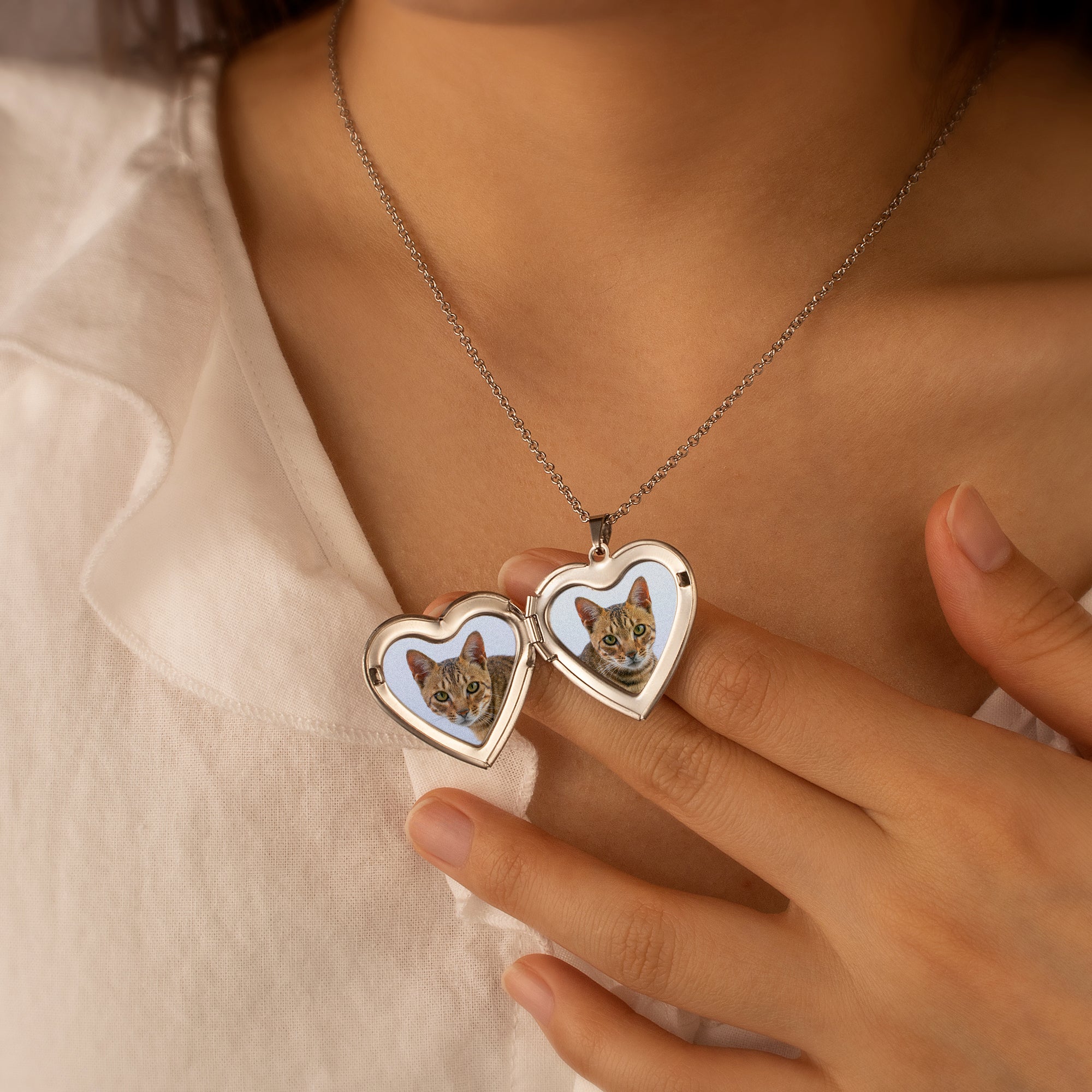 Wave Pet Photo Heart Locket