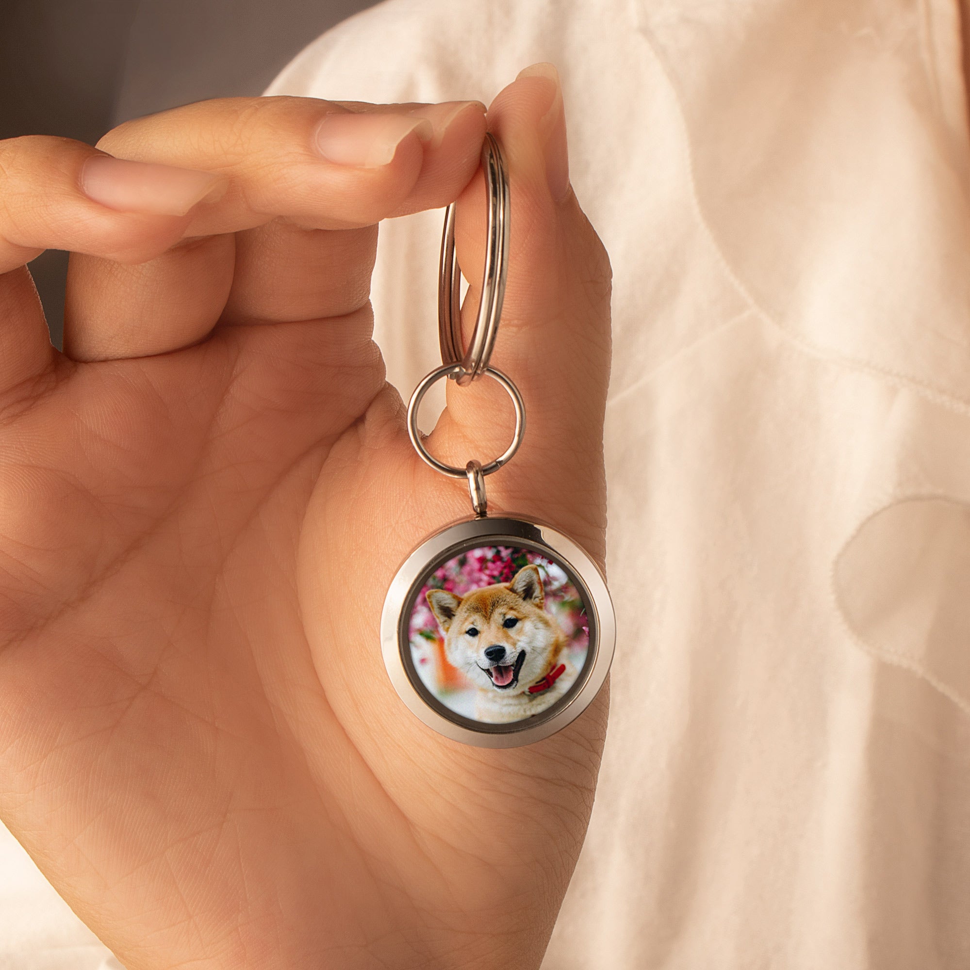 Round Photo Locket Pet Memorial Keychain