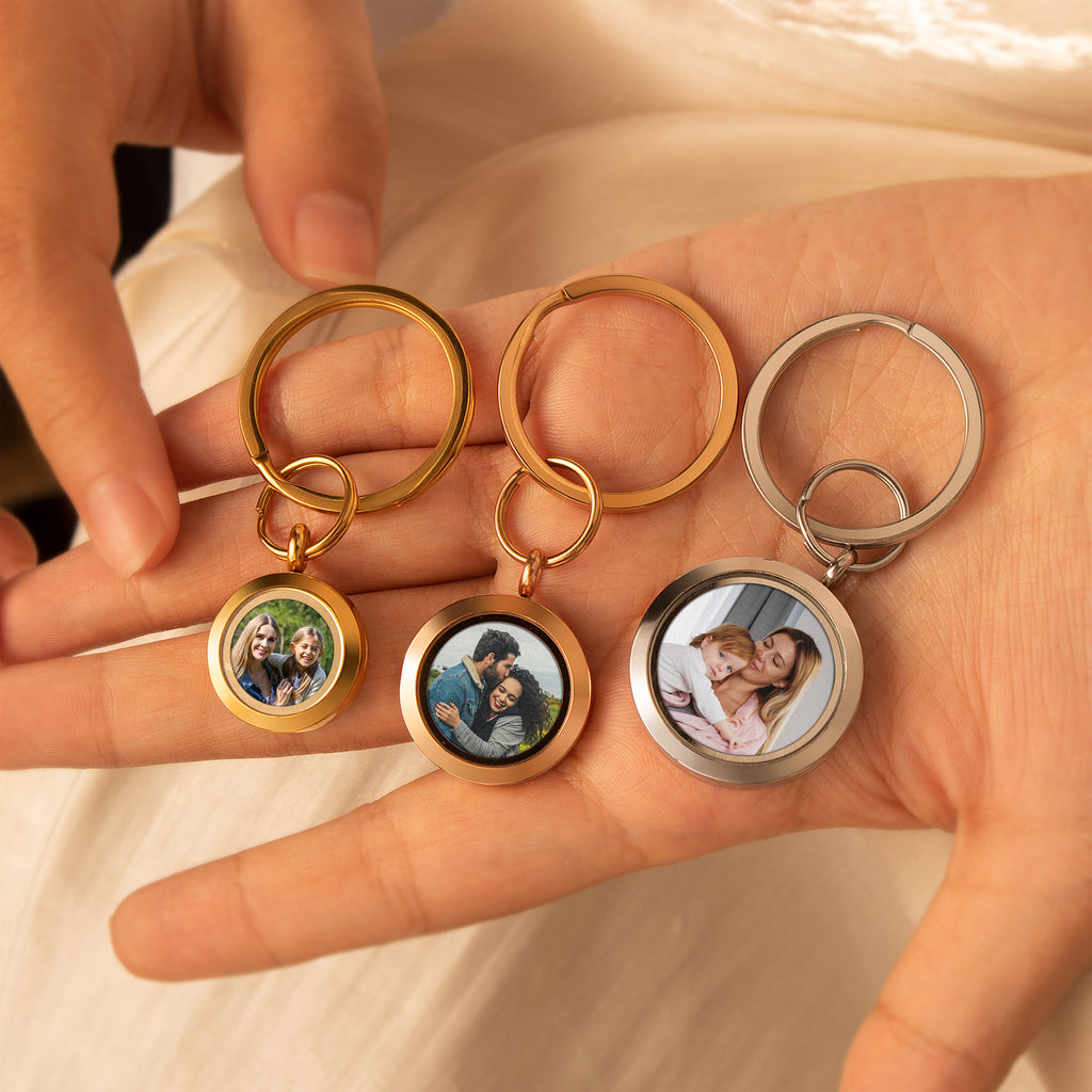 Round Photo Locket Keychain