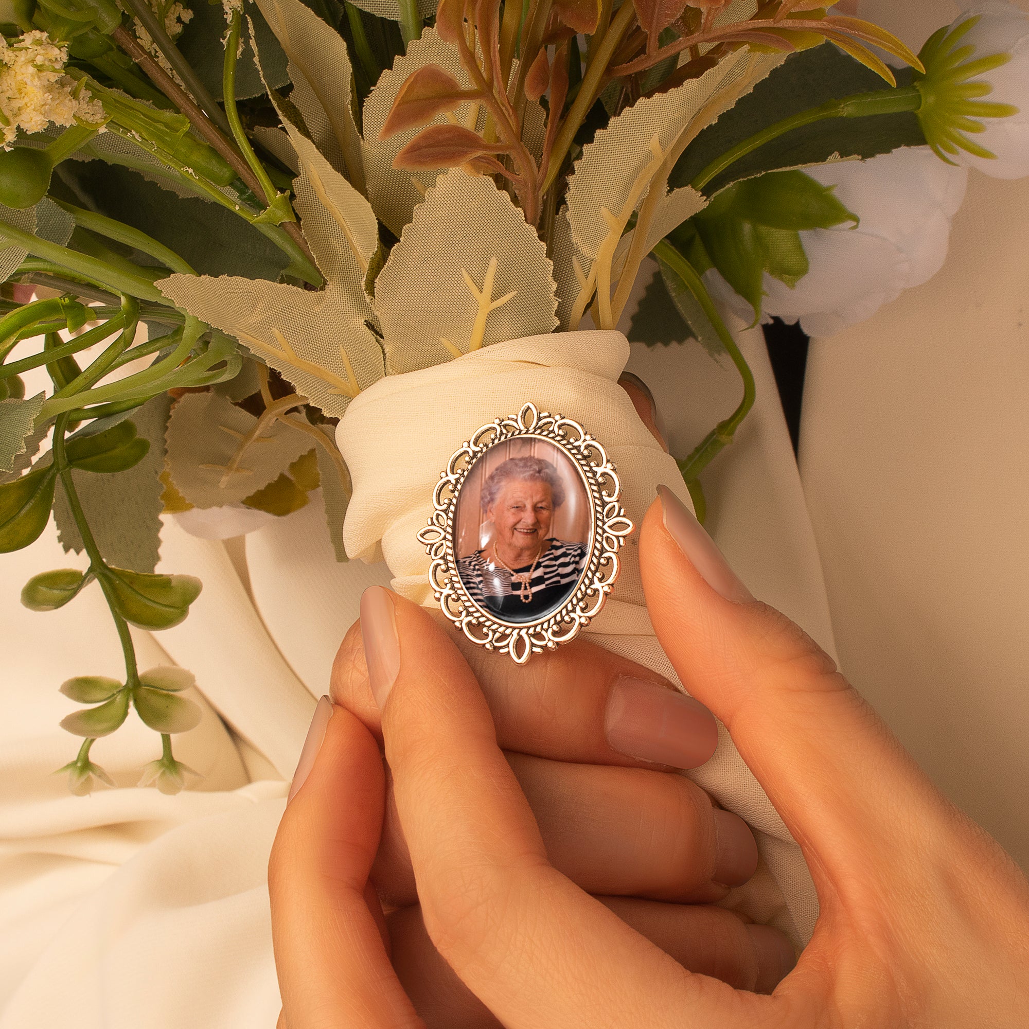 Vintage Oval Resin Wedding Photo Brooch Pin