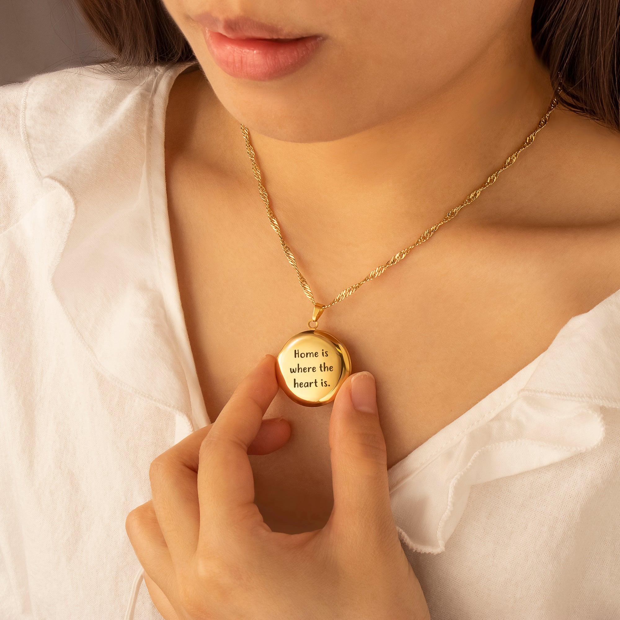 Round Photo Locket Necklace