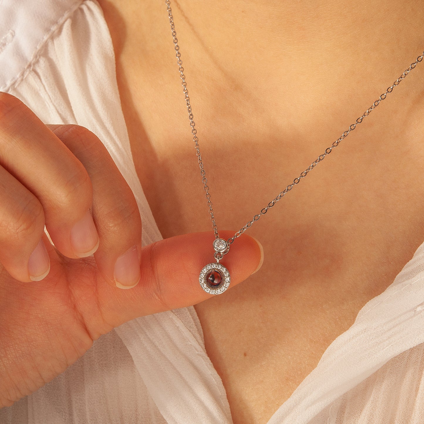 Round Photo Projection Necklace