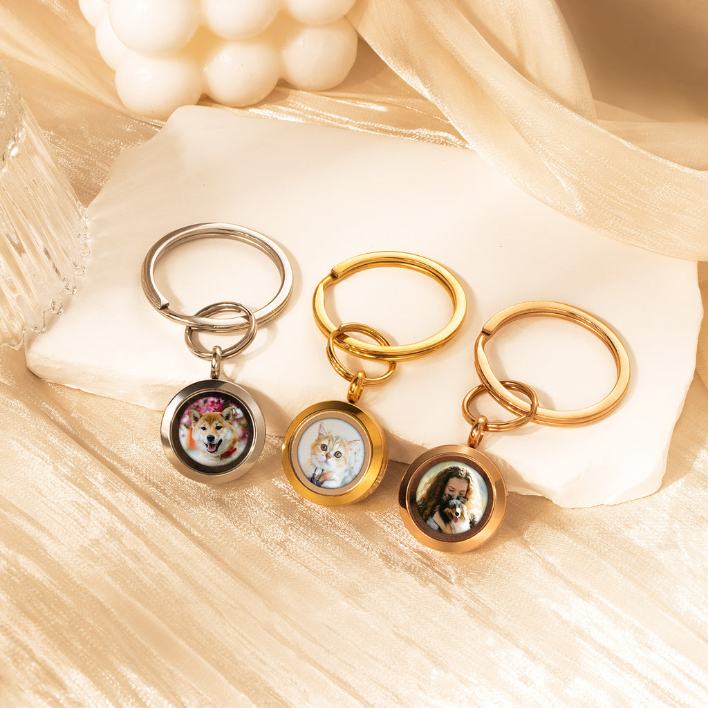 Round Photo Locket Pet Memorial Keychain
