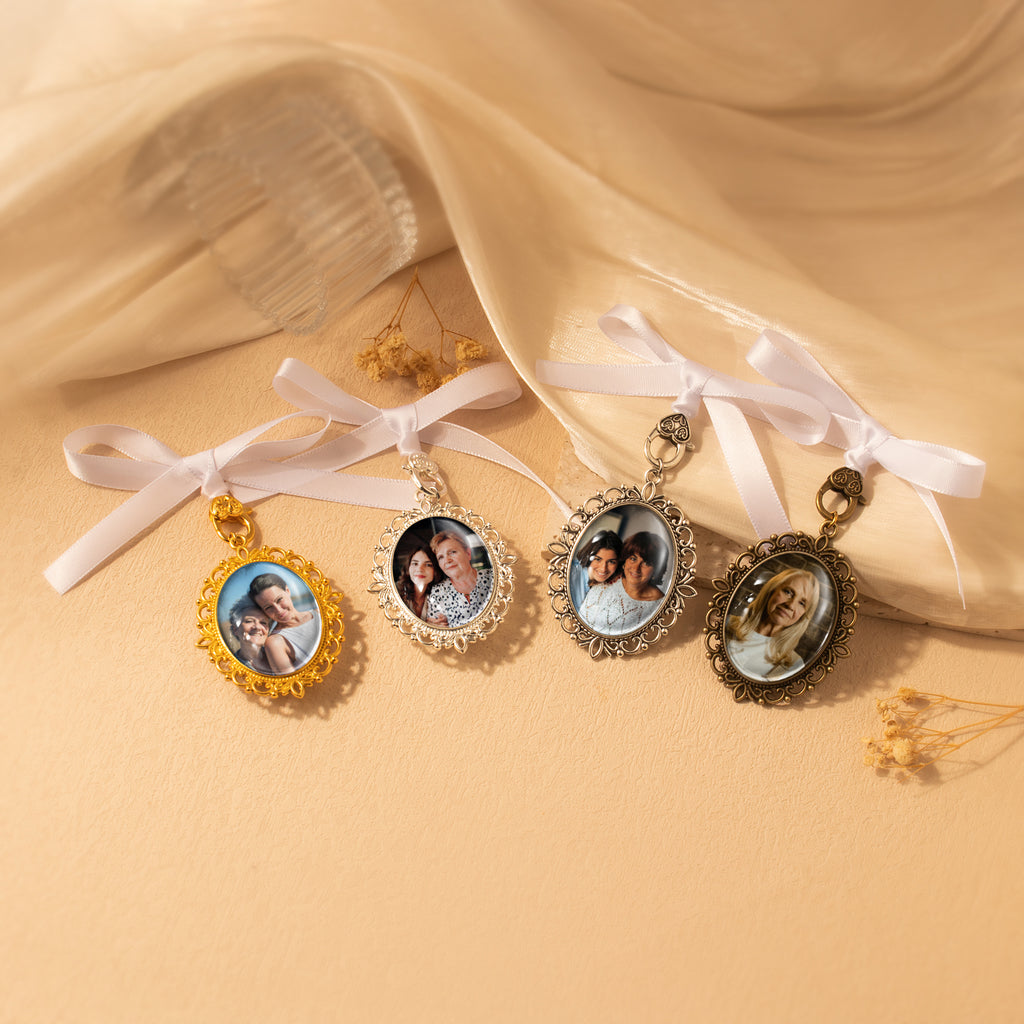 Reversible Graduation Photo Ribbon Brooch