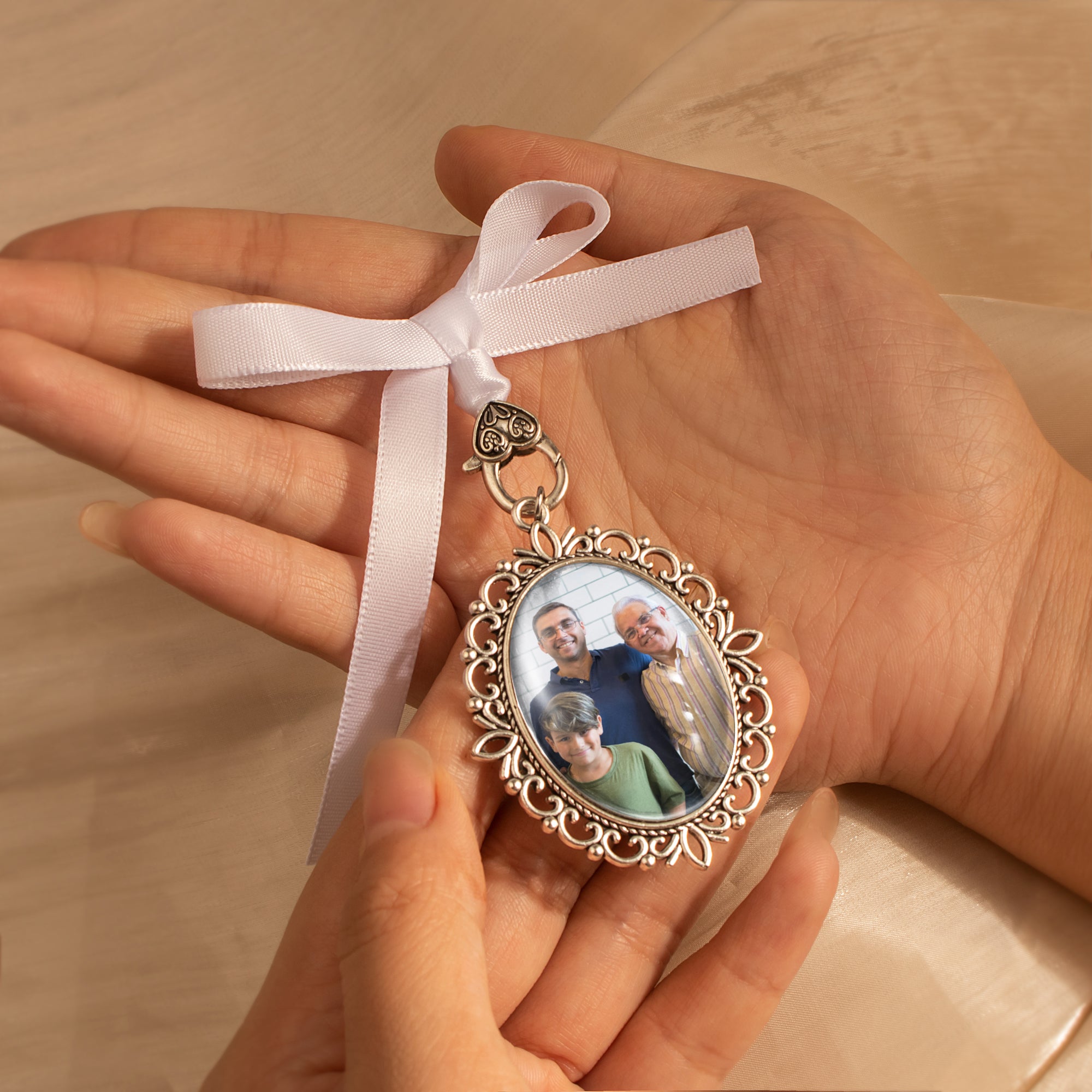 Reversible Graduation Photo Ribbon Brooch