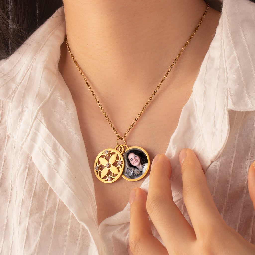 Four Leaf Pet Memorial Photo Necklace