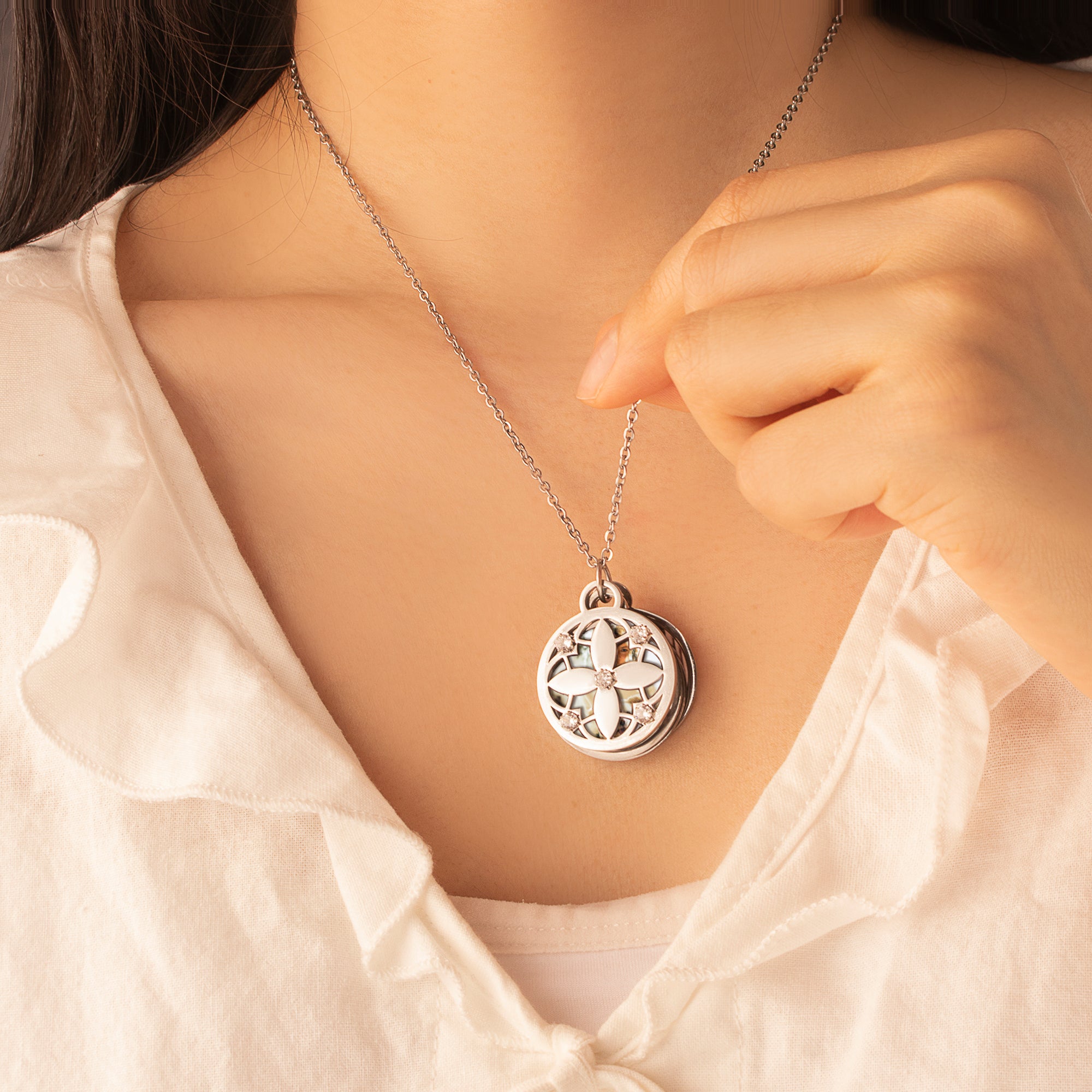Four Leaf Pet Memorial Photo Necklace