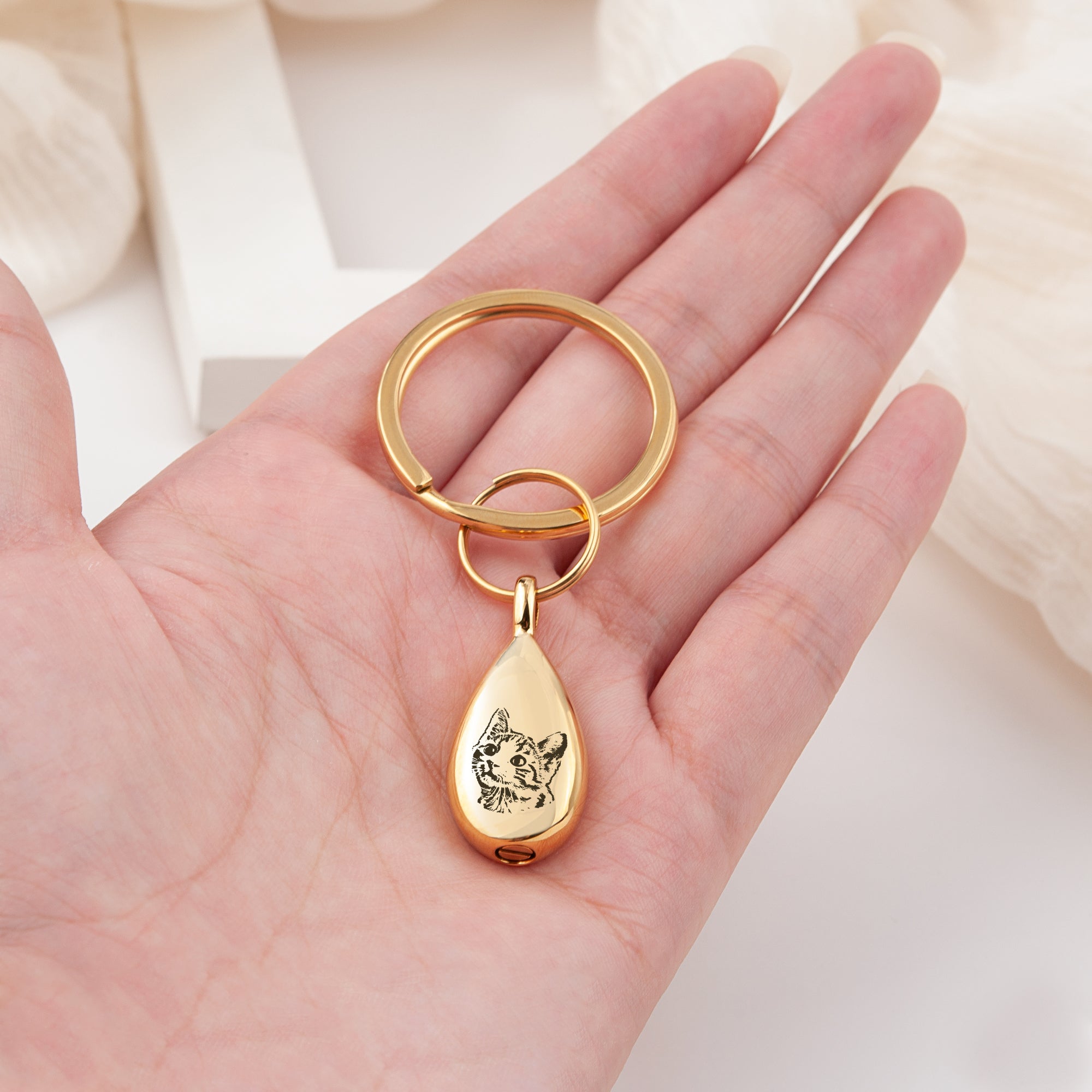 Teardrop Pet Portrait Memorial Ashes Holder Key Chain