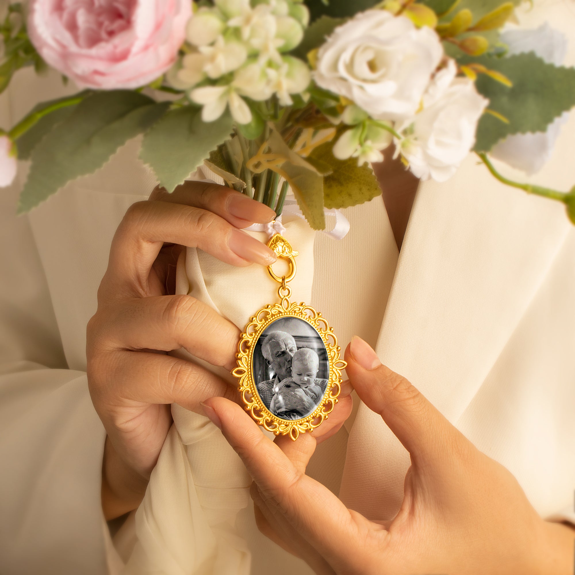 Reversible Wedding Photo Ribbon Brooch