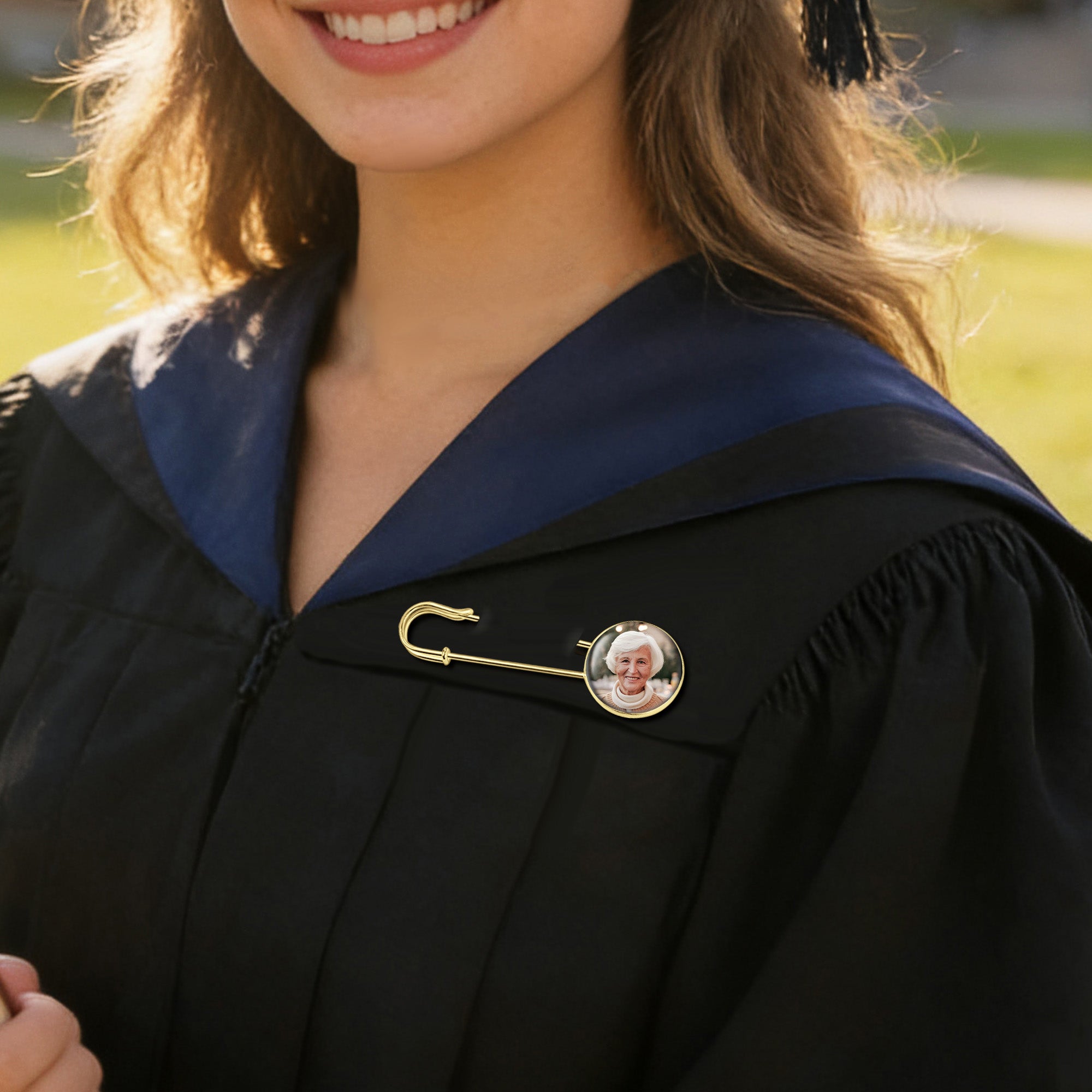 Round Graduation Photo Charm Pin Brooch