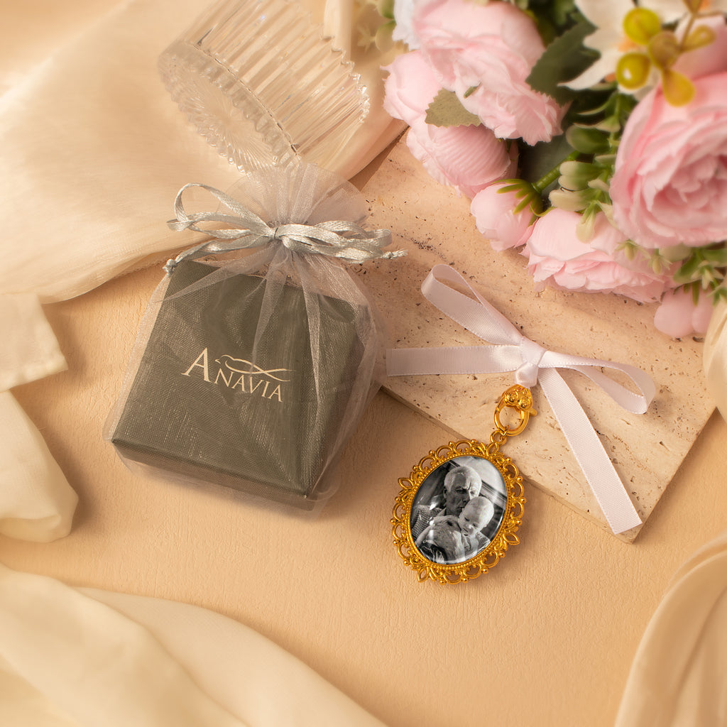 Reversible Wedding Photo Ribbon Brooch