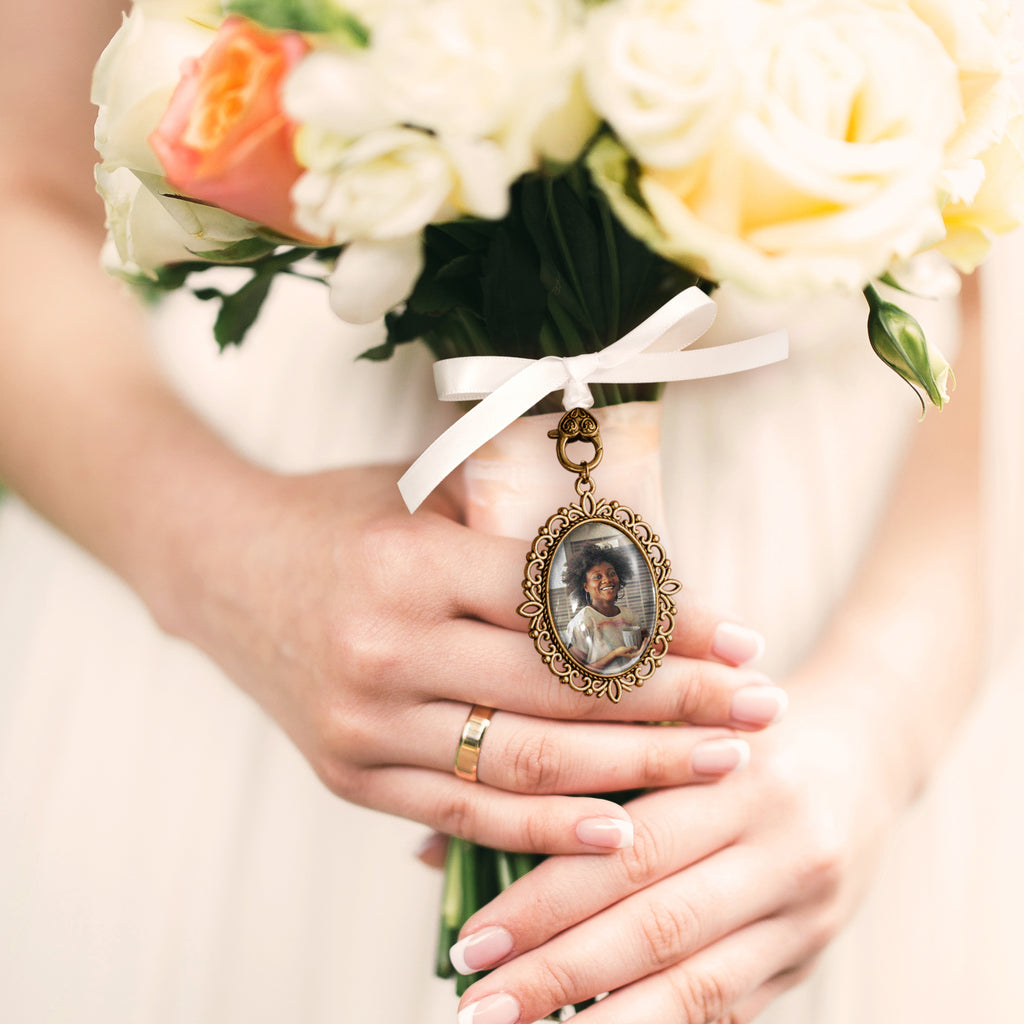 Reversible Wedding Photo Ribbon Brooch