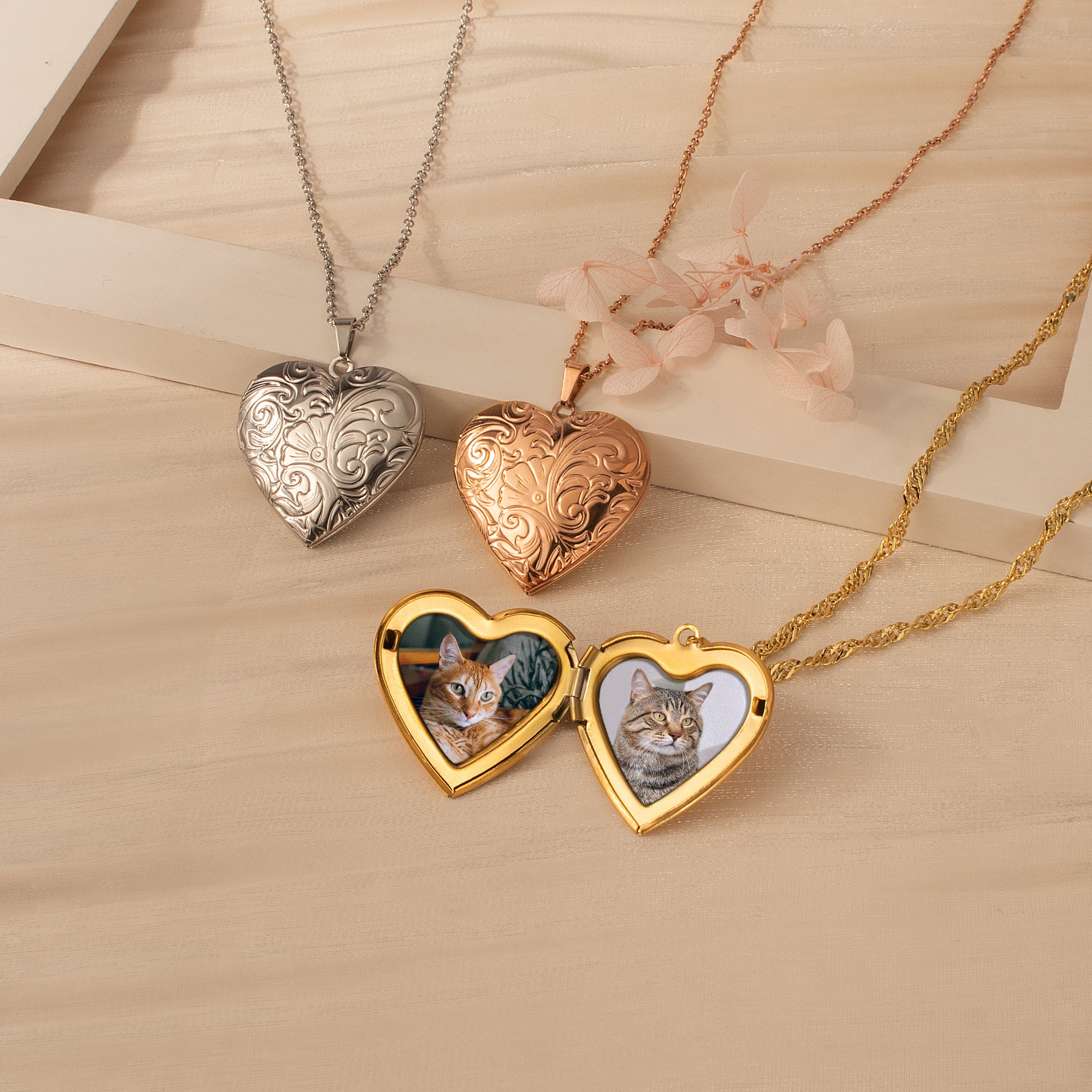 Flourish Heart Pet Photo Locket Necklace