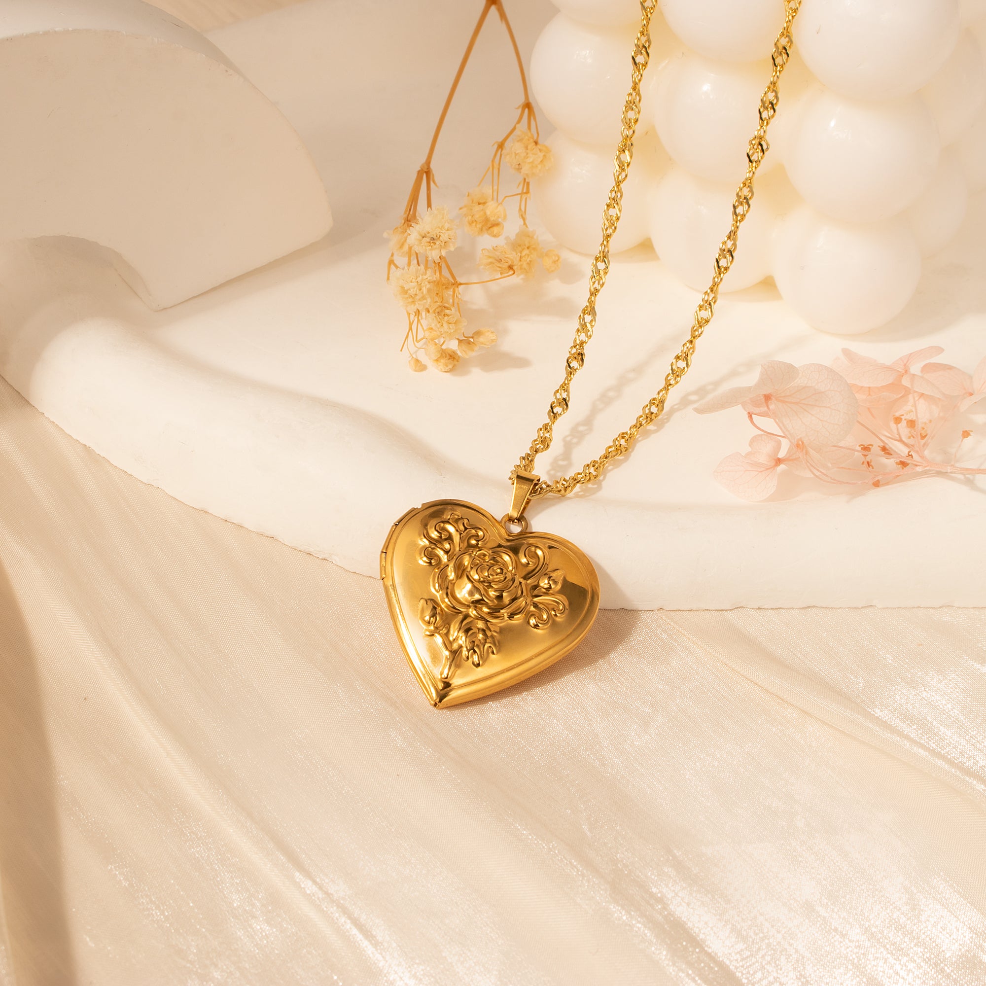 Custom Rose Pet Photo Heart Locket