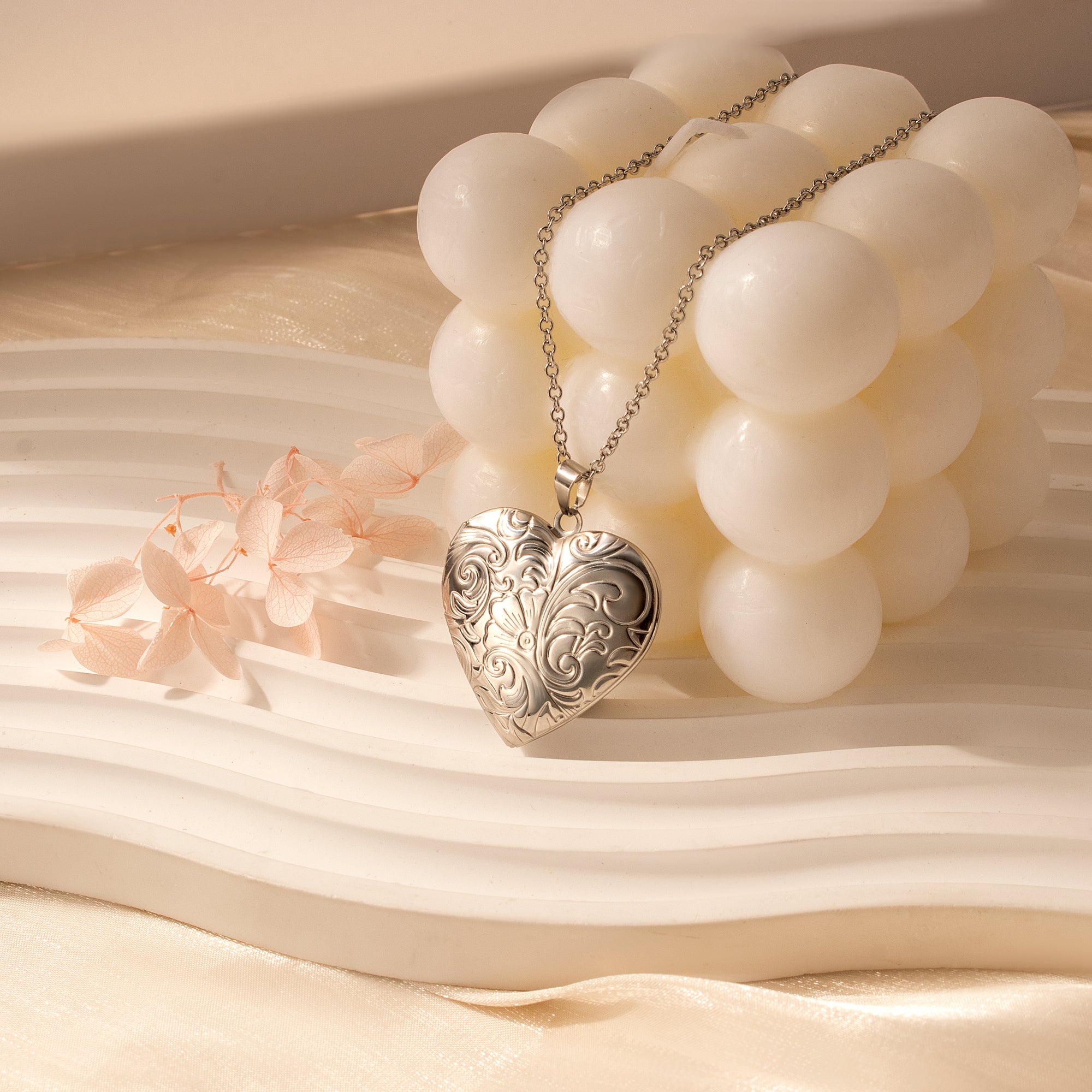 Flourish Heart Pet Photo Locket Necklace