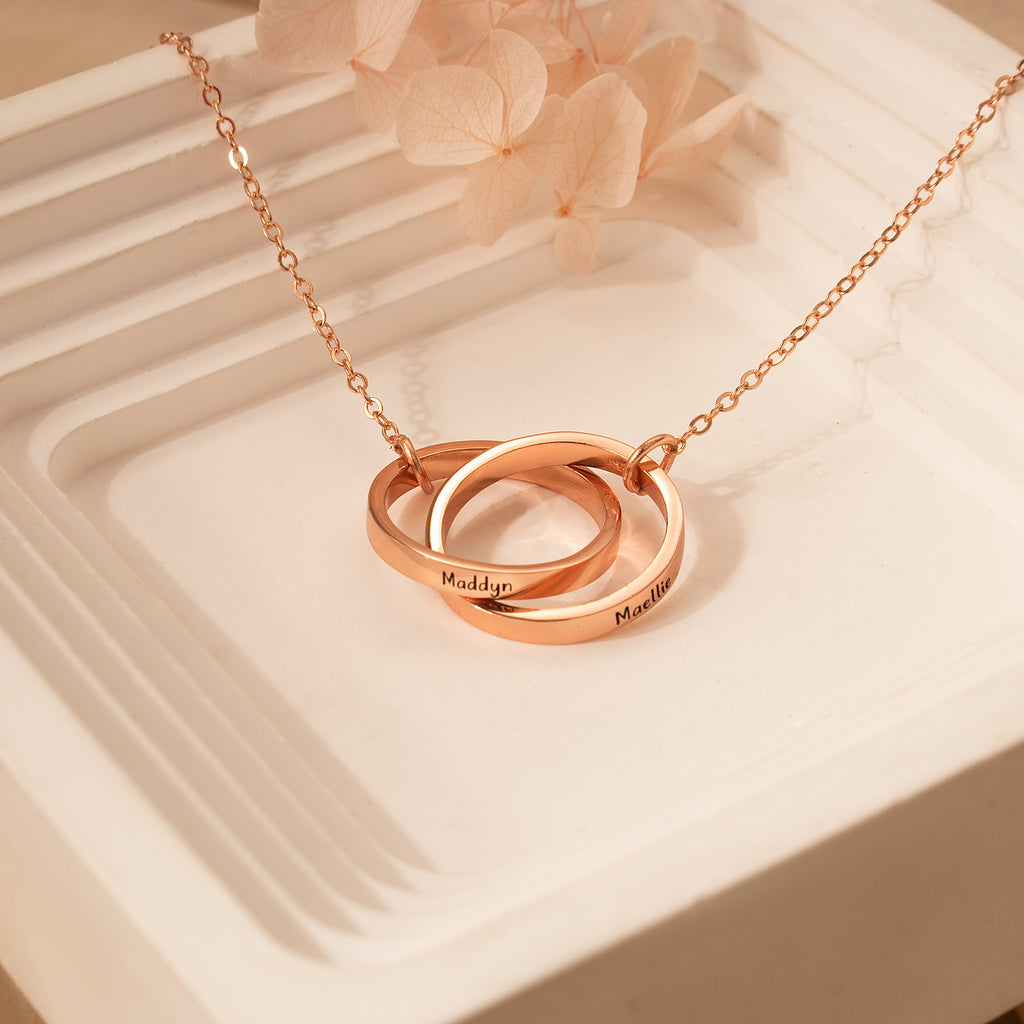 Interlocking Rings Necklace