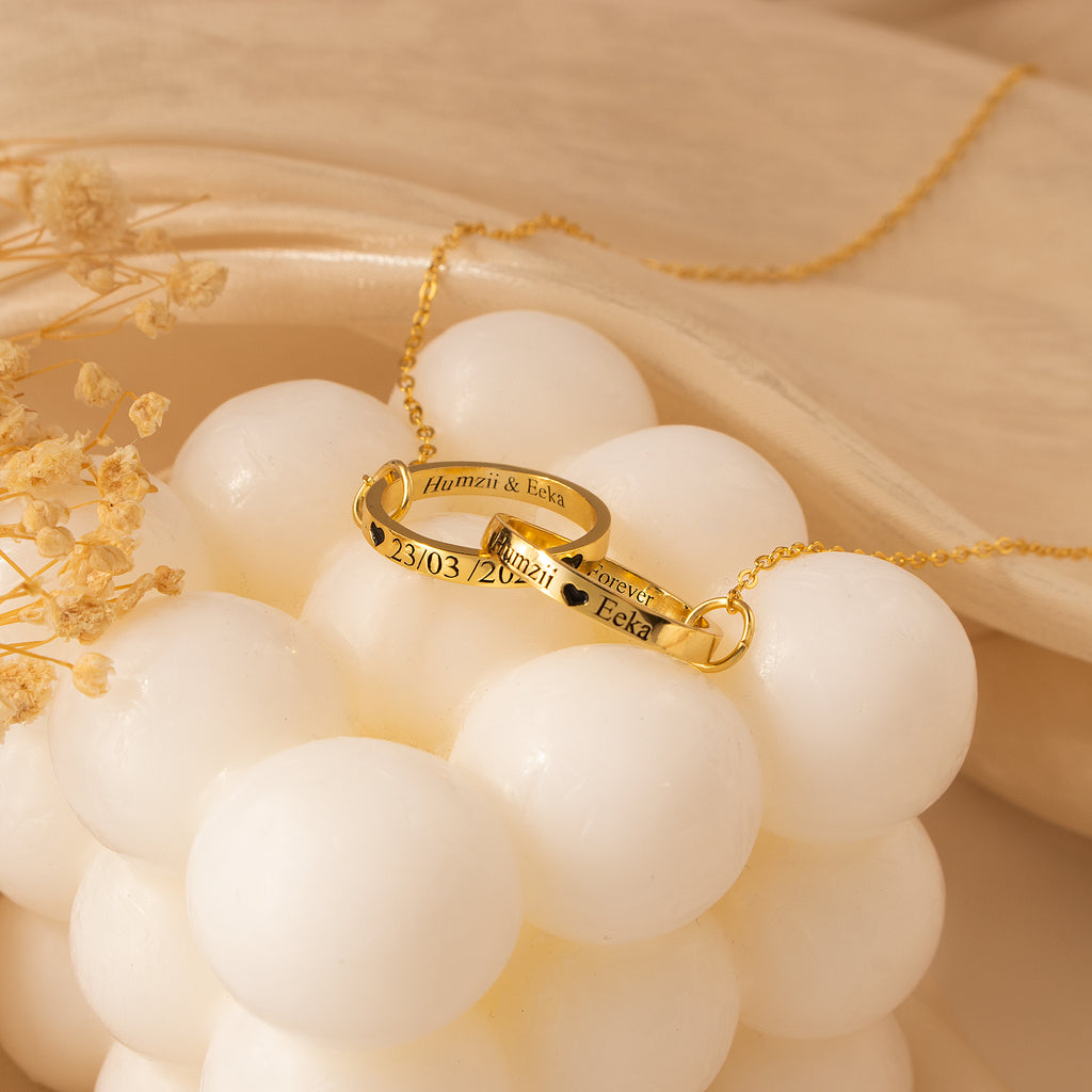 Interlocking Rings Necklace