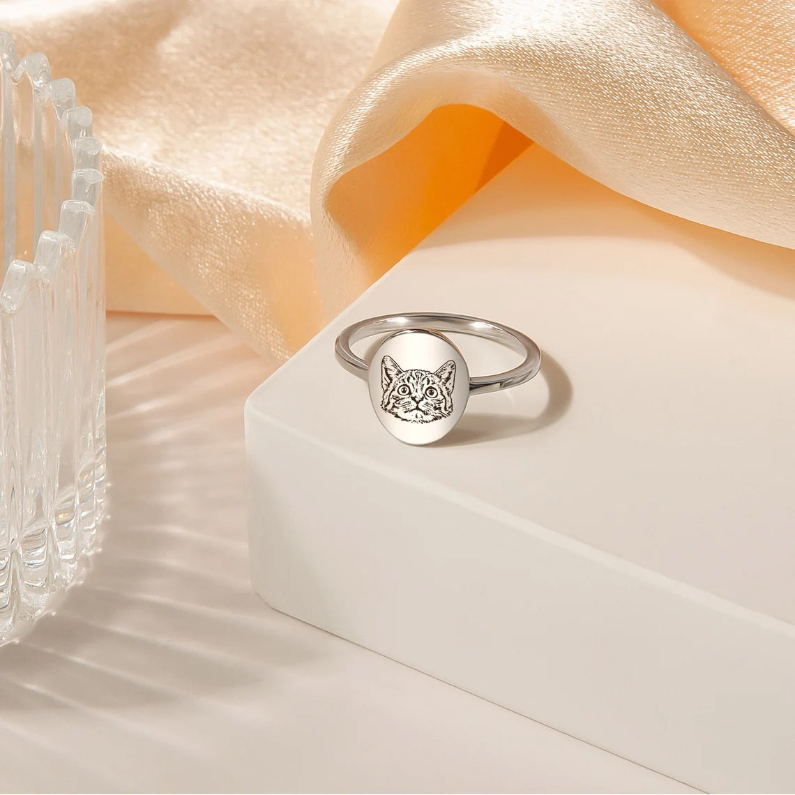 Personalized Oval Pet Portrait Ring