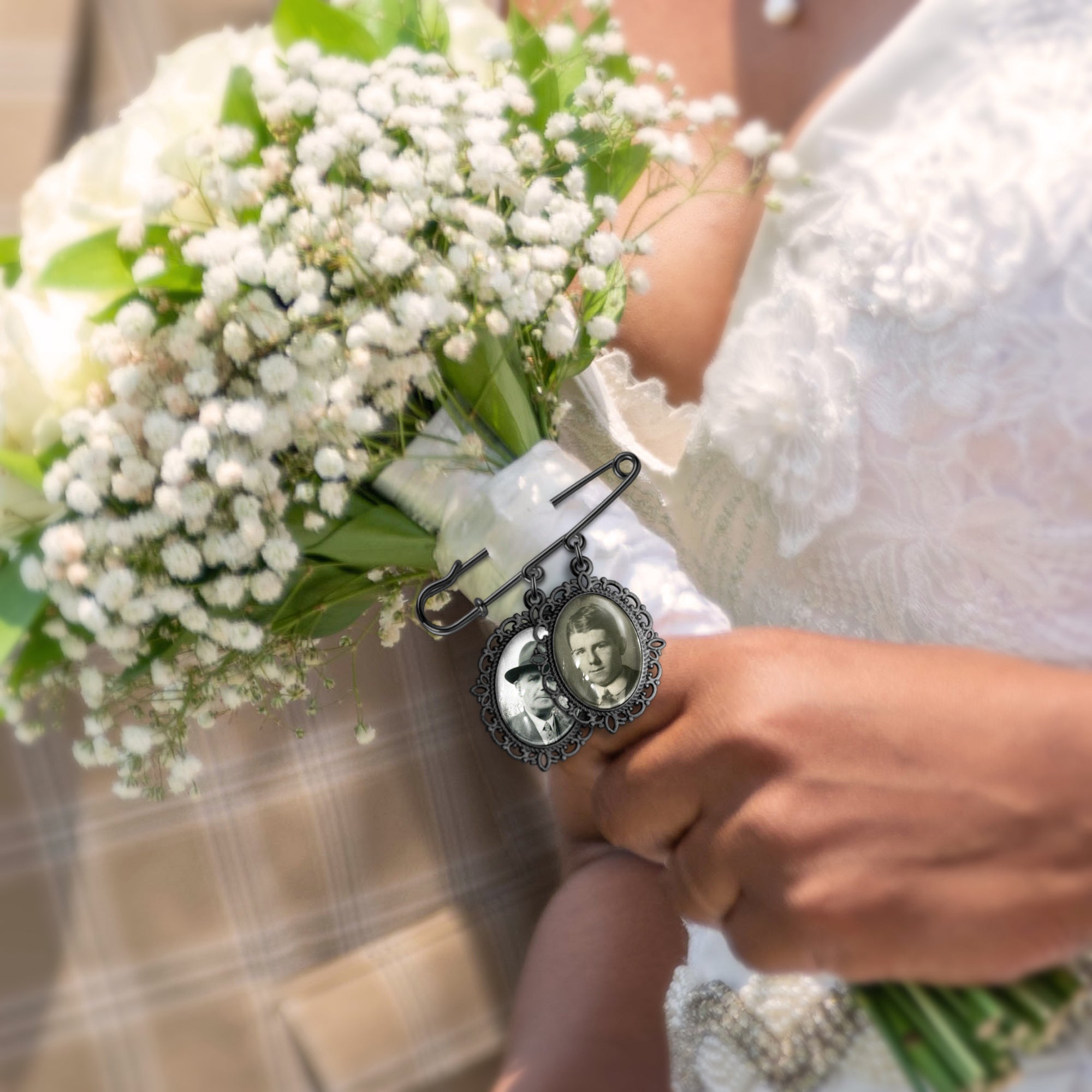 Horizontal Oval Wedding Photo Brooch Pin